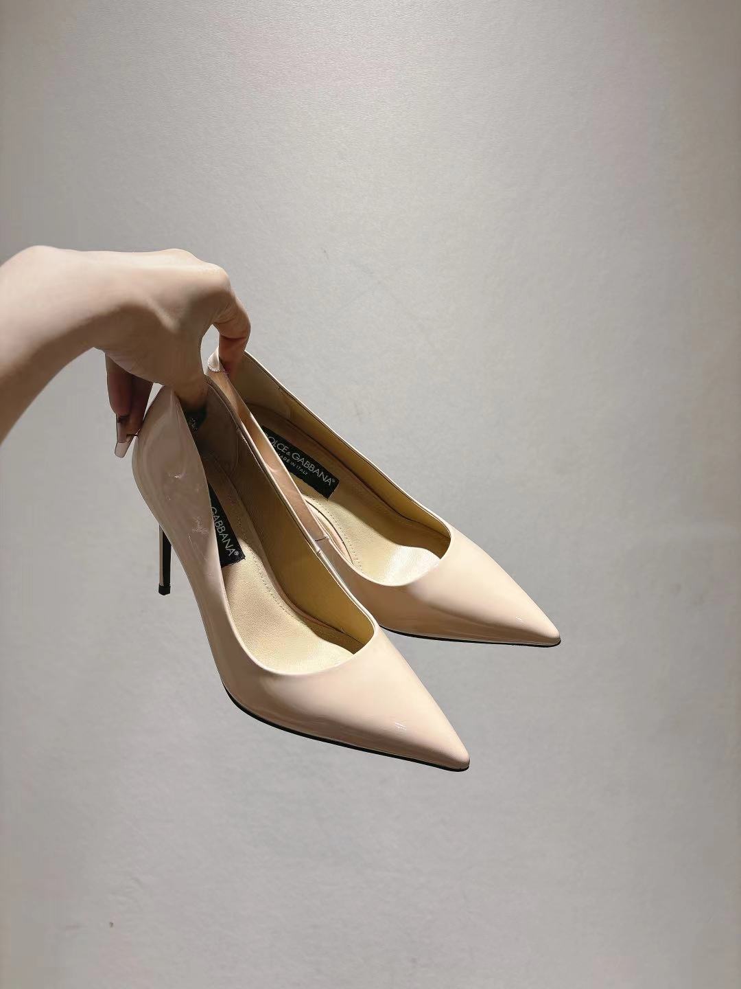 Protoype Oxen Leather Shoes: Solid Material, Sheepskin, 35-42 Yards, 6.5 cm Thickness