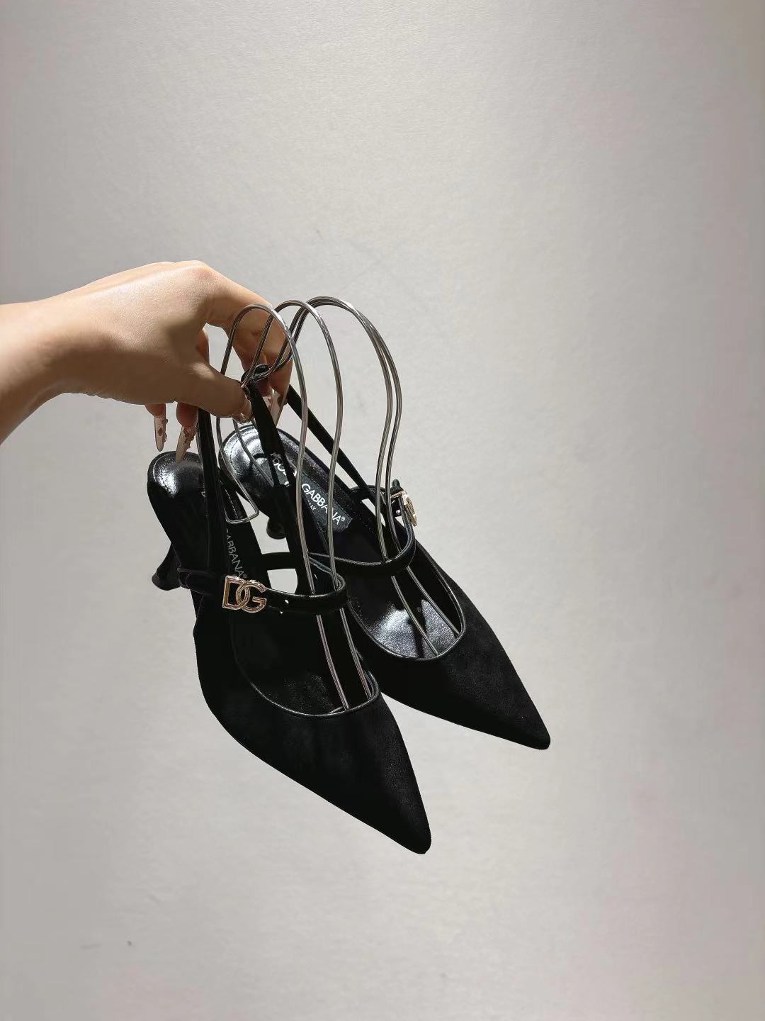 NO:485153,dG pointed toe new style, size 35-42 genuine leather sole, sheepskin noodles, sheepskin inner foot pad, heel height 6.5cm 10cm, sandals, single shoes, sandals, sheepskin, Leather soles19860909dG尖头新款,35-42码数真皮大底,羊筋面 羊皮内里垫脚 跟高6.5cm 10cm,凉鞋单鞋,sandals,sheepskin,Leather soles,Women's Shoes