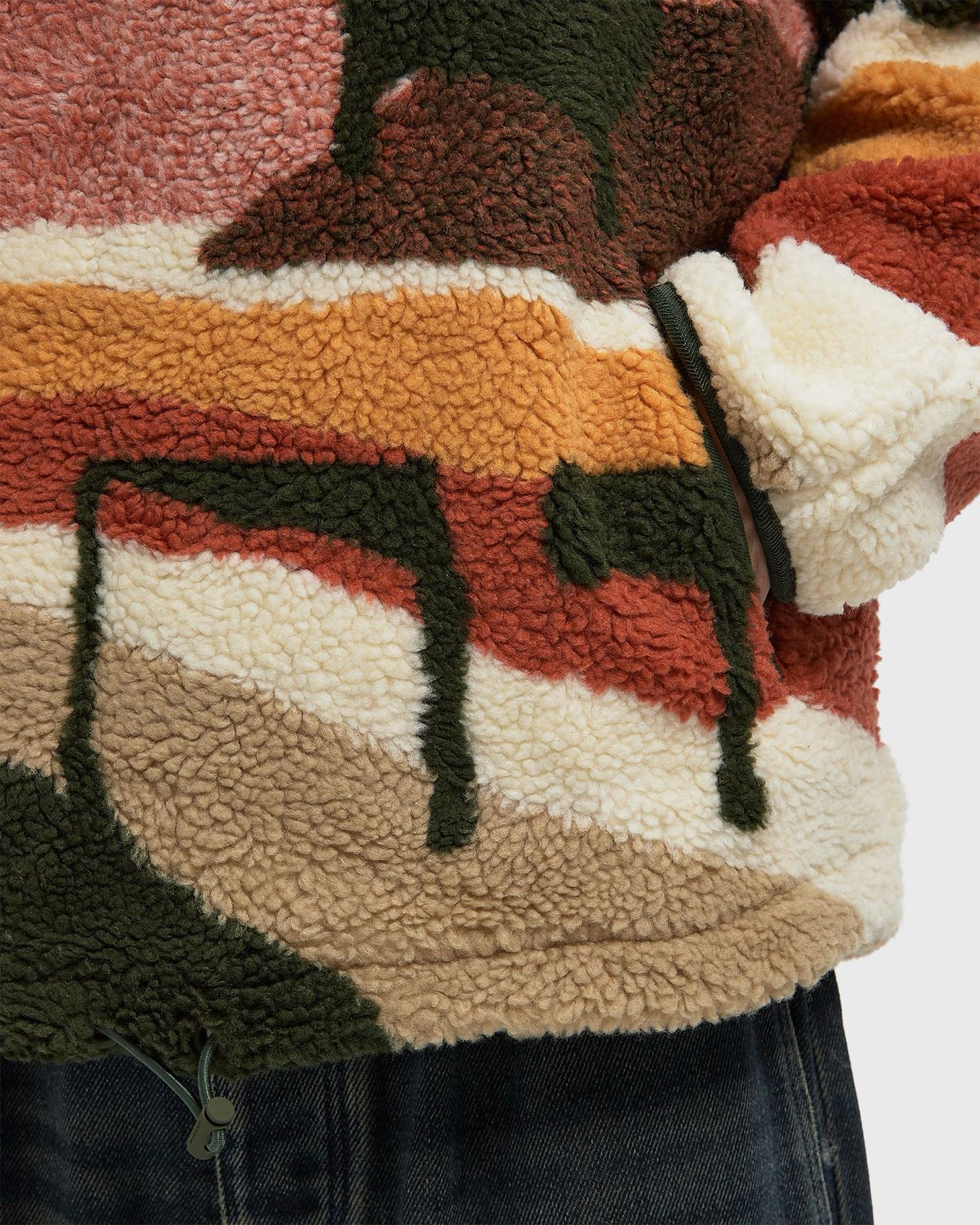 750💰（编号52）
保真 ！ Isabel Marant 2026早春系列的MARLEY印花抓绒外套 男女同款 欧洲官网449欧元在售款 尺码 ：xs/6  s/4 m/4
属于品牌标志性的游牧波西米亚风格演绎款。
宽松的Oversize版型，建议选小一码穿着更合身。
罗纹翻领漏斗领，正面拉链，饰有&ldquo;Isabel Marant&rdquo;标志，长袖，落肩袖口，侧边口袋，蓬松羊毛针织面料，通体提花，腰部抽绳带扣，斜裁滚边，宽松版型