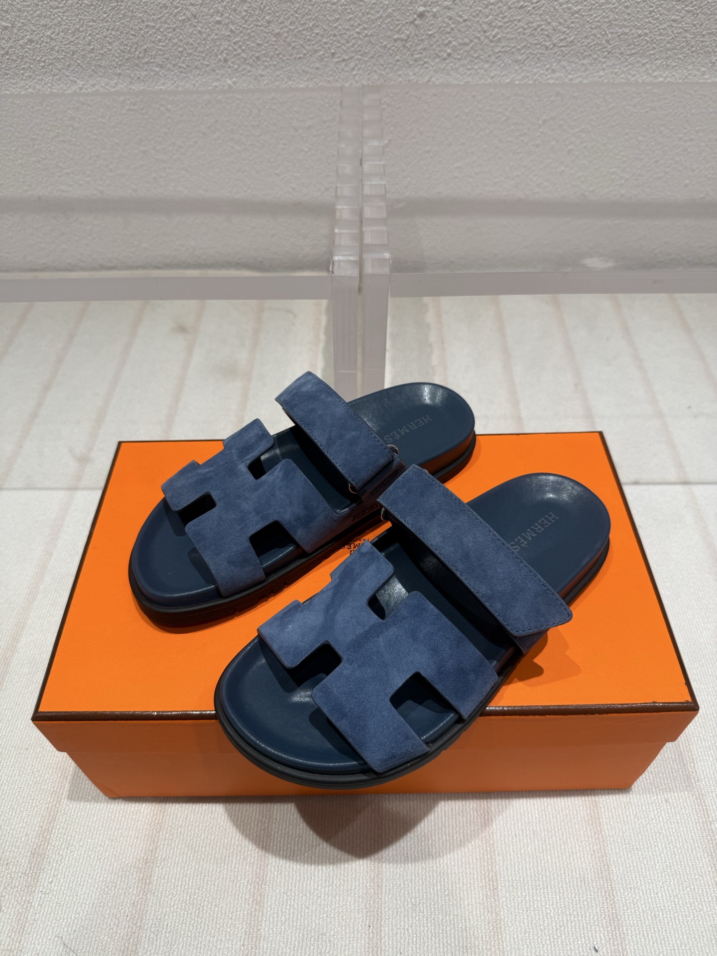 NO:779864,1996 new HermH Hermès second uncle new color new color//suede cowhide various surface materials sheepskin - size size35/36/37/38/39/40,,hermes,hermes,cowhide,sheepskin,chamois leather198609091996新HermH 爱马仕 二舅拖new color新色//麂皮牛皮各种面里包料羊皮 -码数size35/36/37/38/39/40,,hermes,hermes,cowhide,sheepskin,chamois leather,Men's shoes