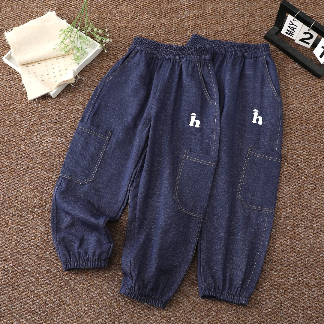 Venta rápida 79.9@ una talla 120-170 Jeans rectos con bolsillos grandes y costuras visibles. Tallas 120-170. Color: azu…