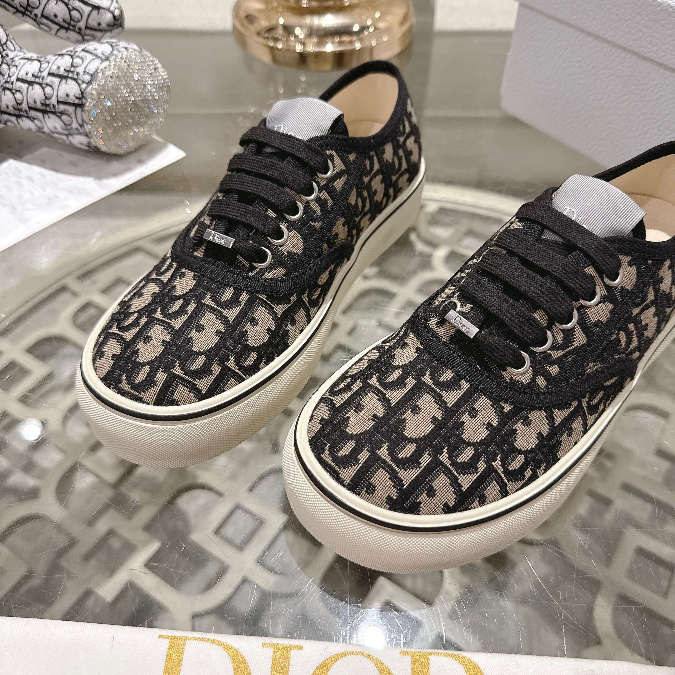 Женские кроссовки Dior с принтом Oblique