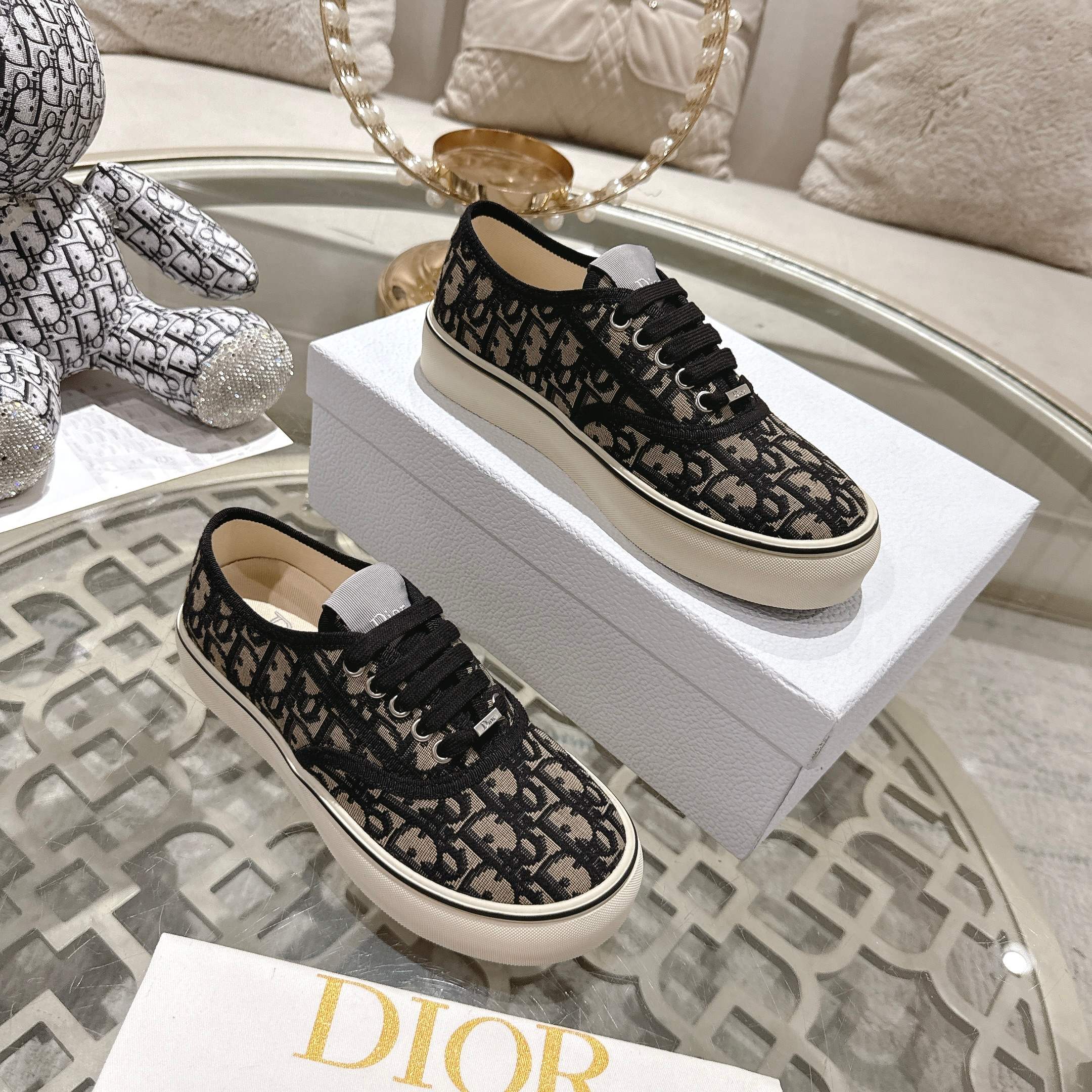 Женские кроссовки Dior с принтом Oblique