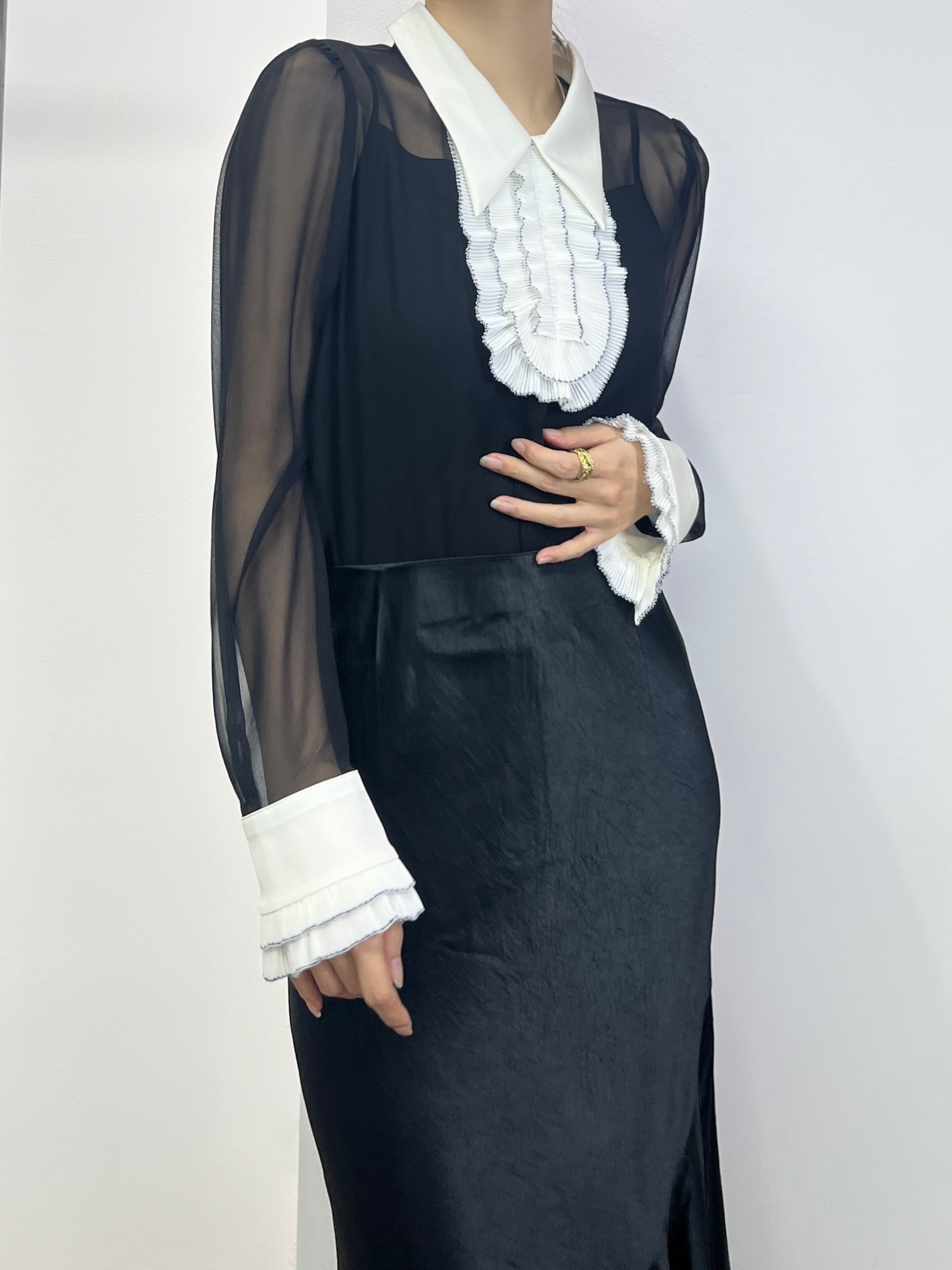 High-end Silk Female Clothes by Sandro: Quality, Color, Sizes Available - 图片 5