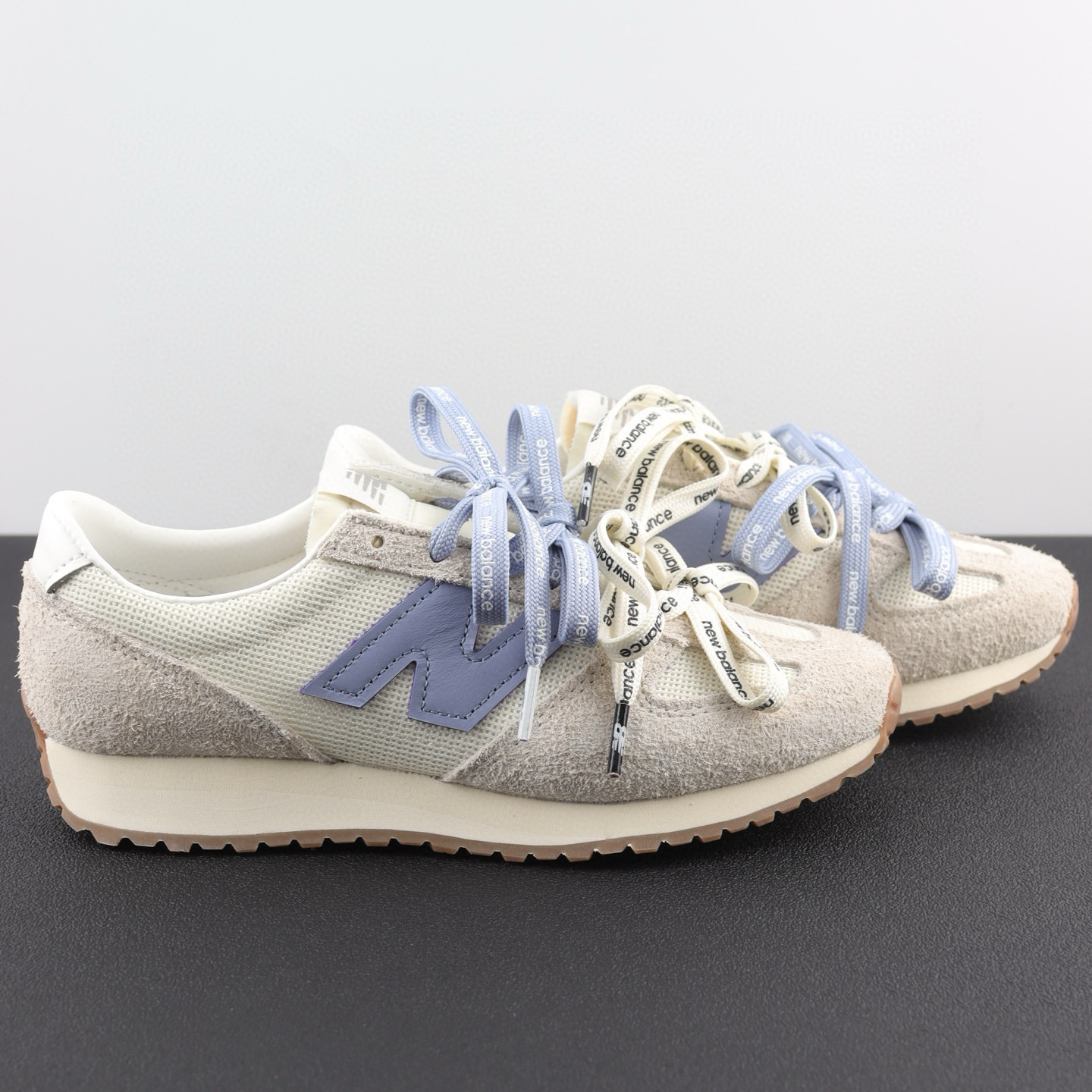 NB471 6色合集！
M版！尺码36-47全码出货！
市售第一梯队货品！长期专供国外专柜！
官方同步zp尺码！原档案大底研发！
细节品鉴！编码LBH260！