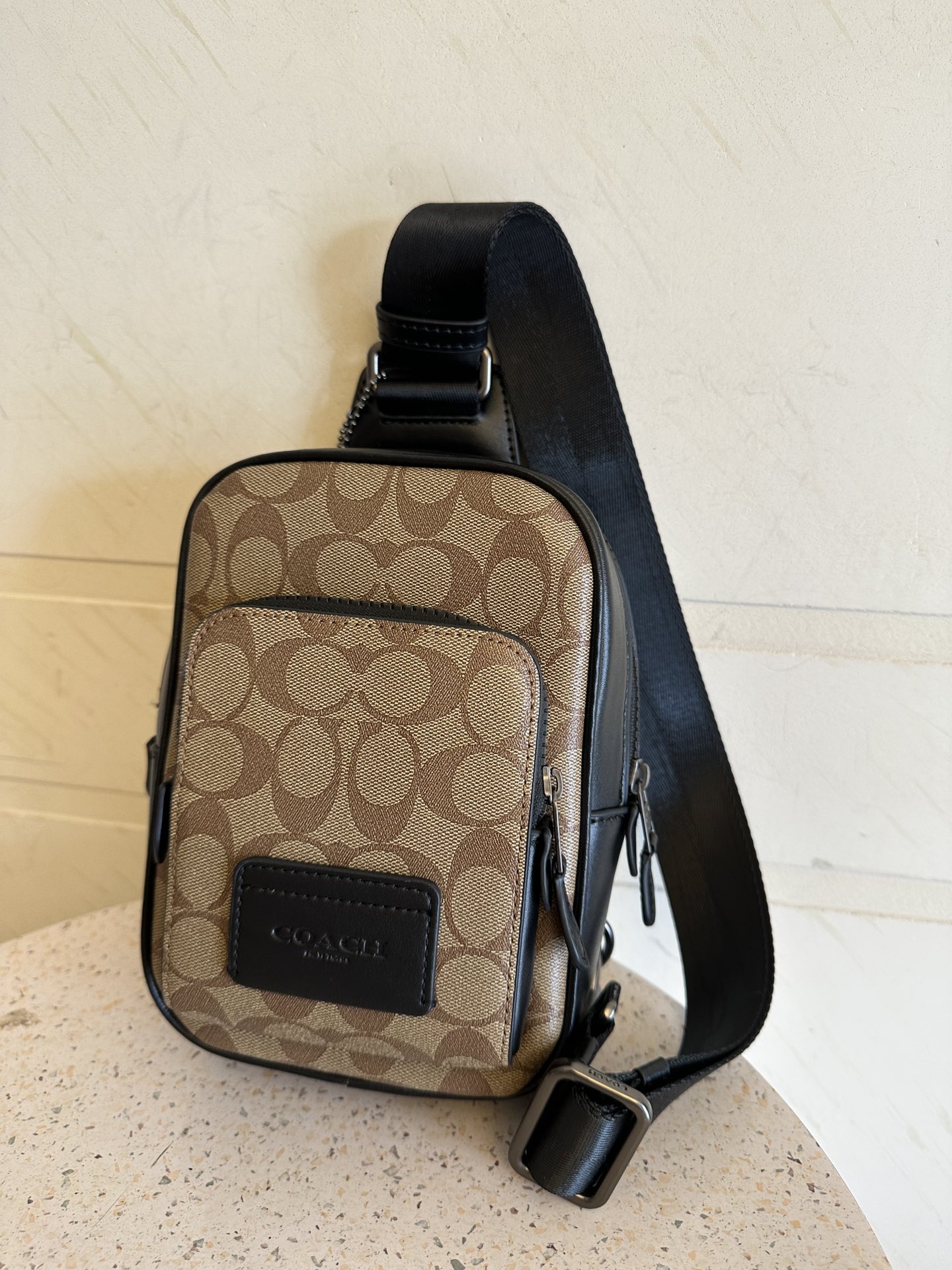 Coach 新款COACH蔻驰CL412奥莱WEST牛皮男款斜背包胸包