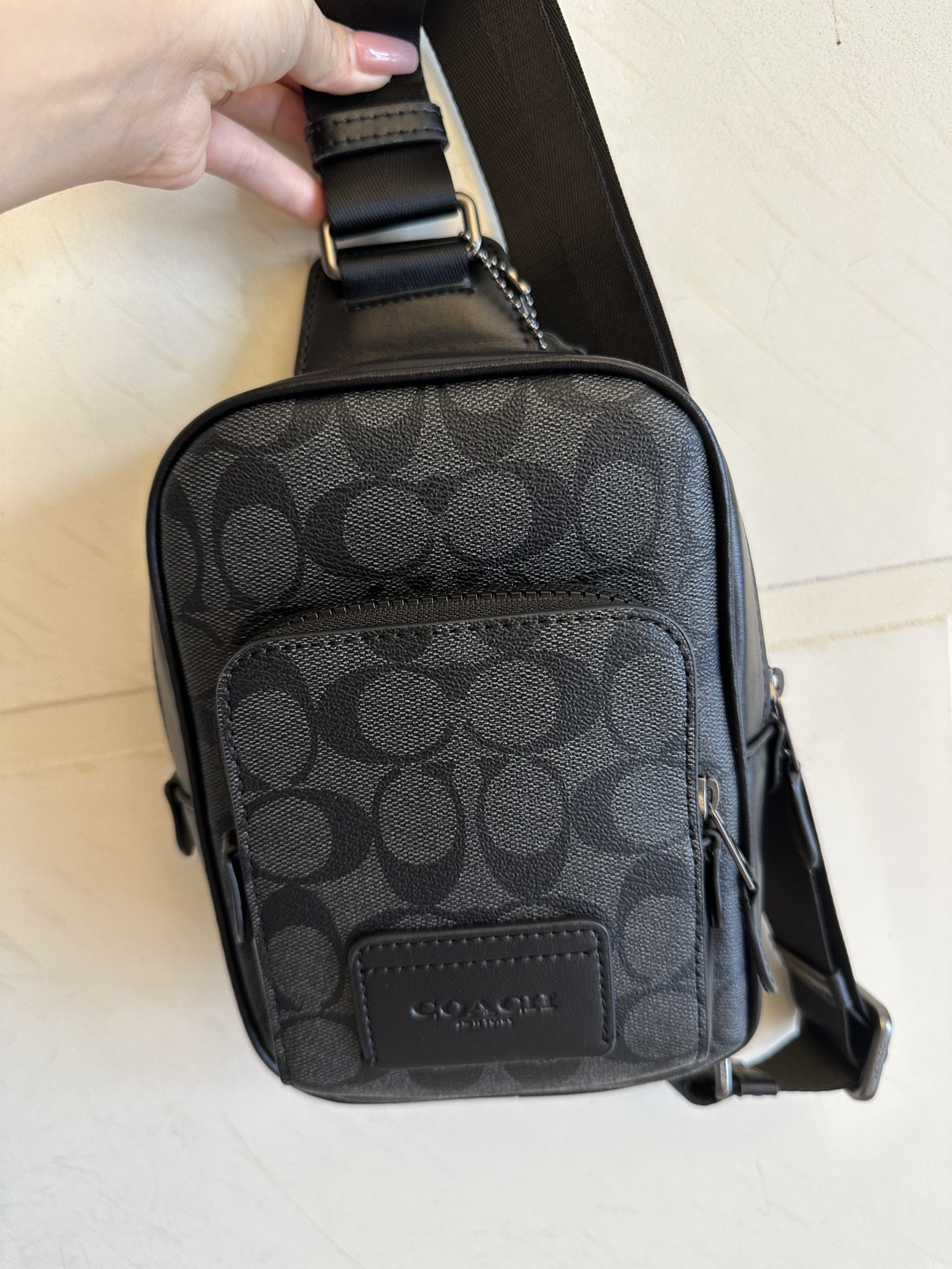 Coach 新款COACH蔻驰CL412奥莱WEST牛皮男款斜背包胸包