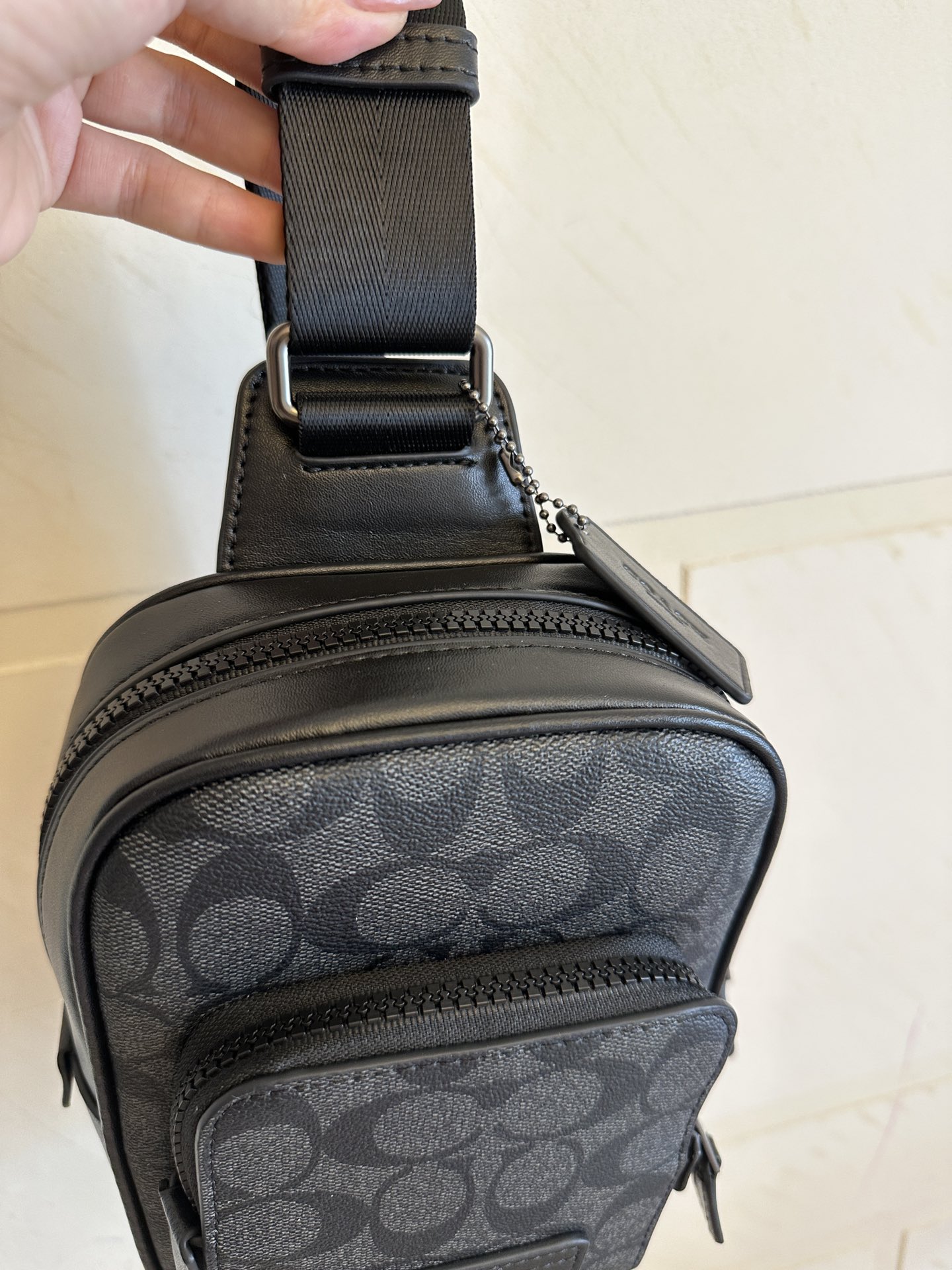 Coach 新款COACH蔻驰CL412奥莱WEST牛皮男款斜背包胸包