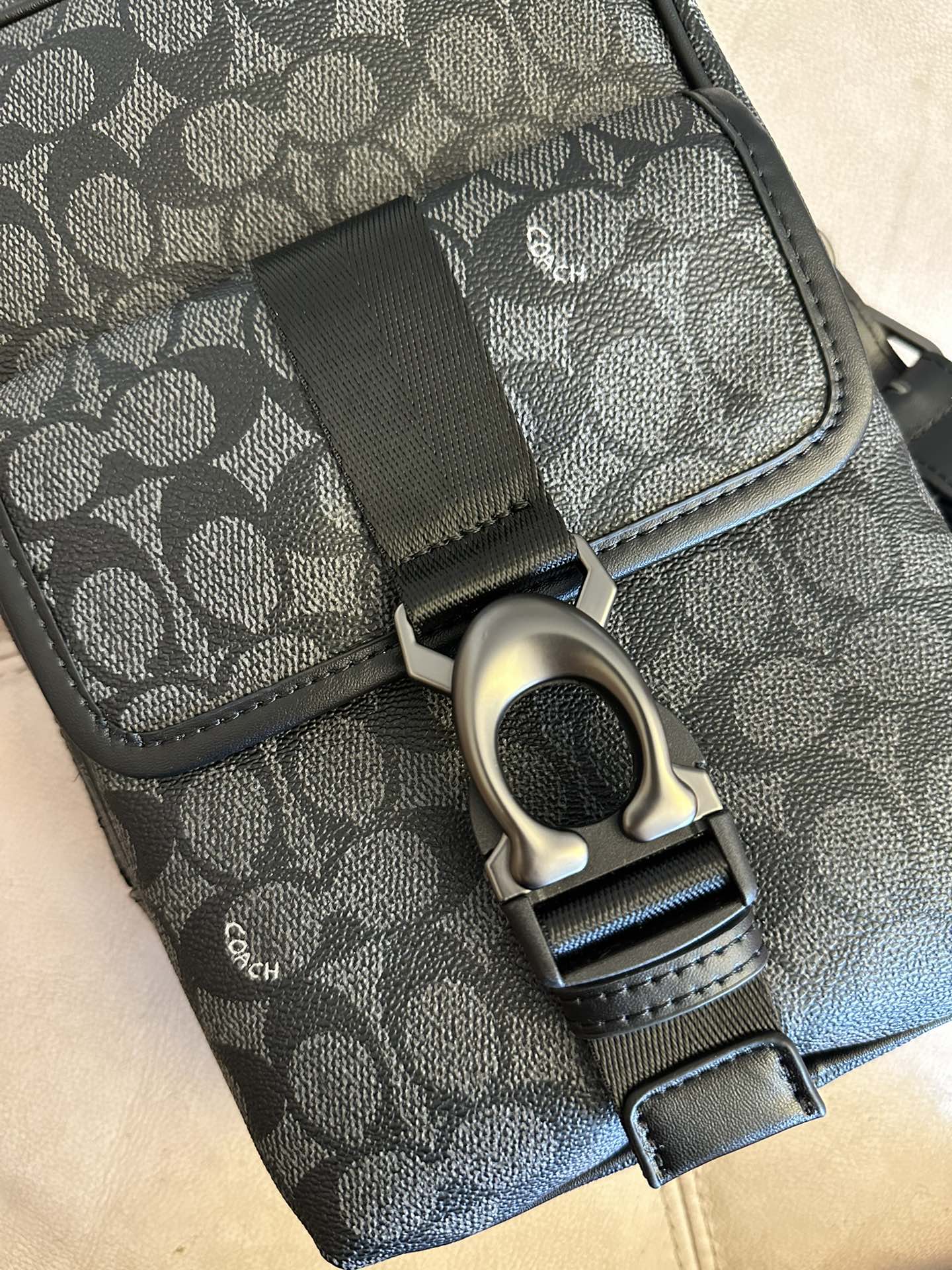 Coach 新款COACH/蔻驰CM378 CM380男士 标志BECK斜挎包单肩包商务休闲胸包