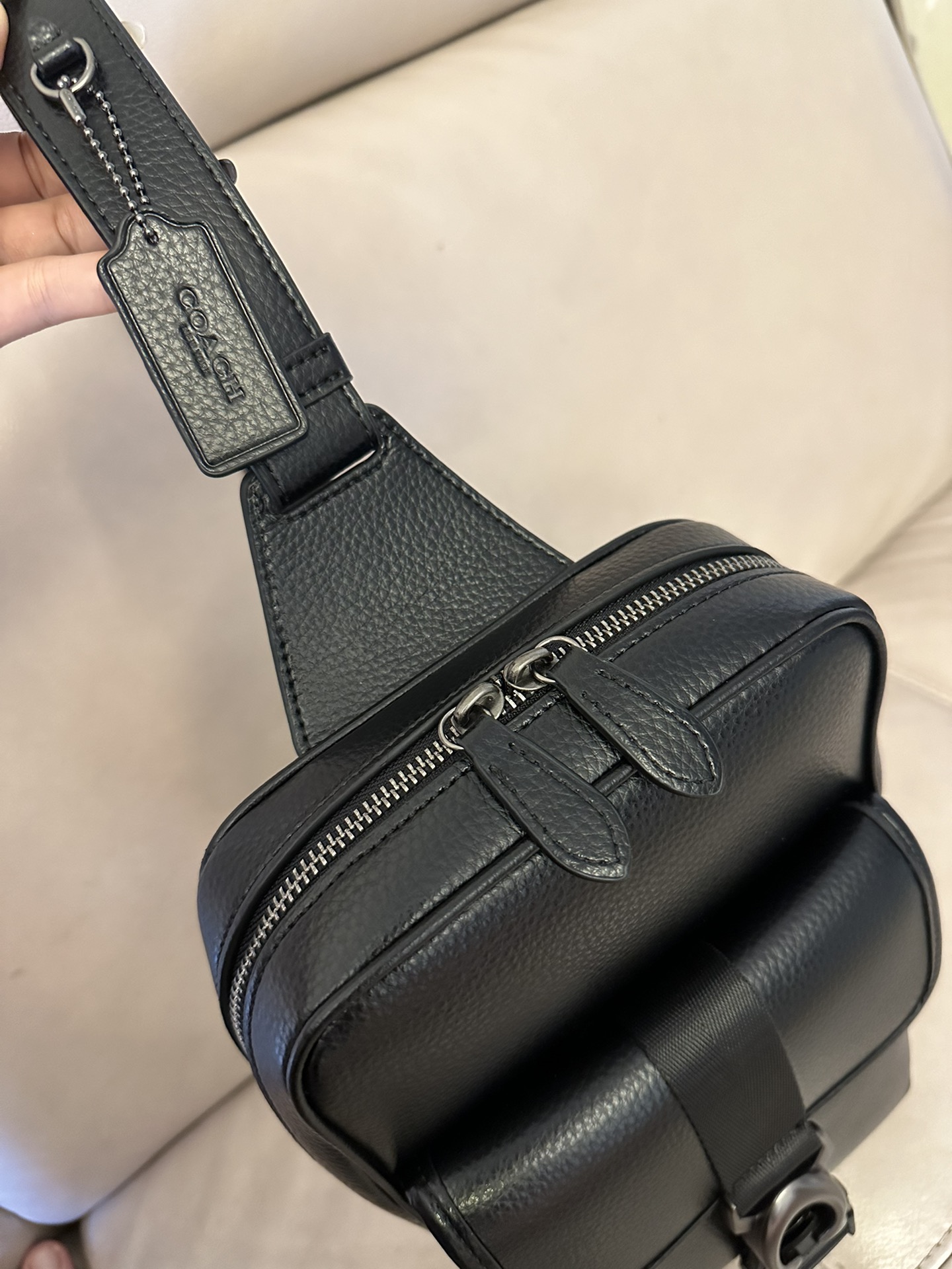 Coach 新款COACH/蔻驰CM378 CM380男士 标志BECK斜挎包单肩包商务休闲胸包