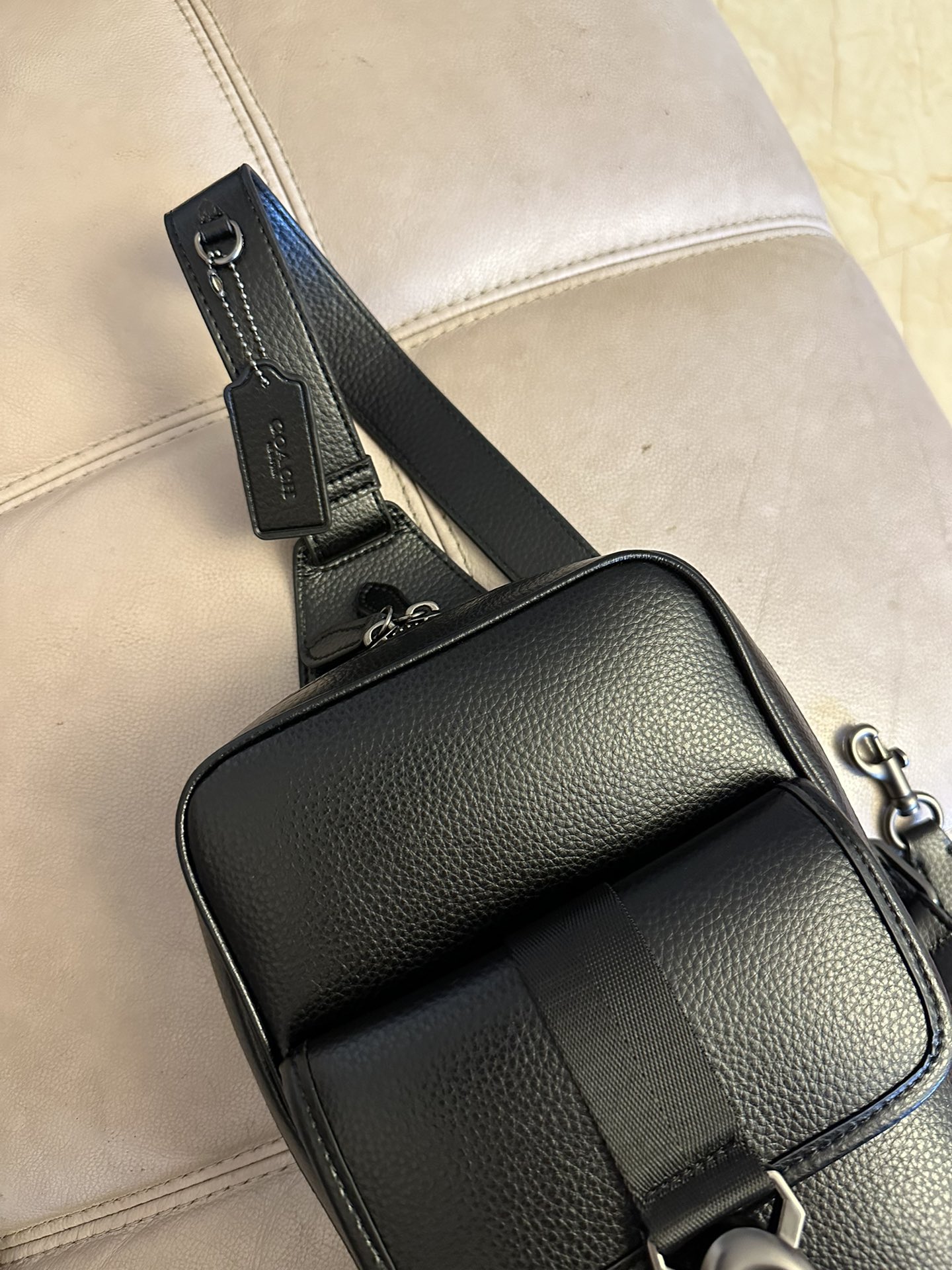 Coach 新款COACH/蔻驰CM378 CM380男士 标志BECK斜挎包单肩包商务休闲胸包