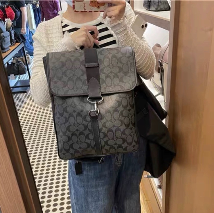 Coach 新款COACH/蔻驰 CJ575 奥莱款男士BLAINE 标志老花双肩包背包