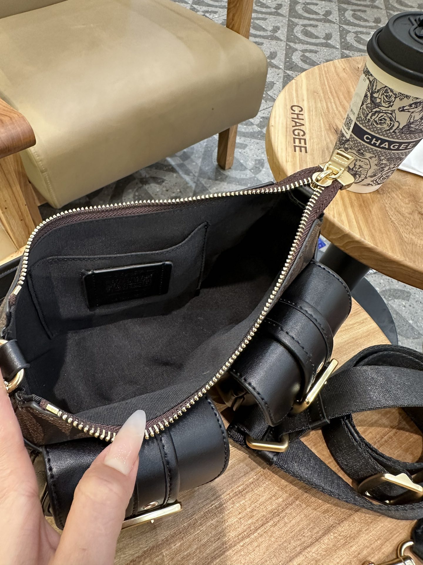 Coach 新款COACH/蔻驰中古腋下法棍包麻将包 老花CP124 纯黑CM079 拼的CM078 牛仔CQ184