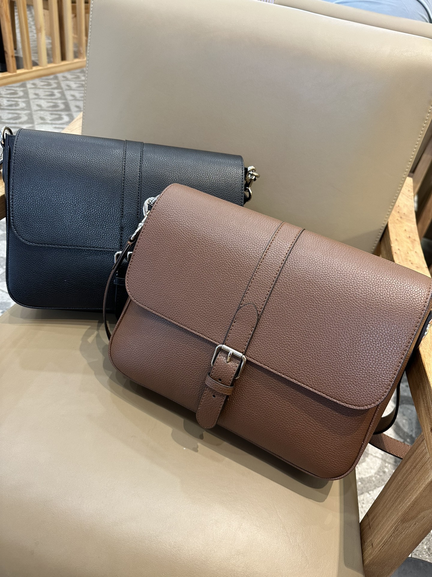 Coach CW214 CW215 三色 ～