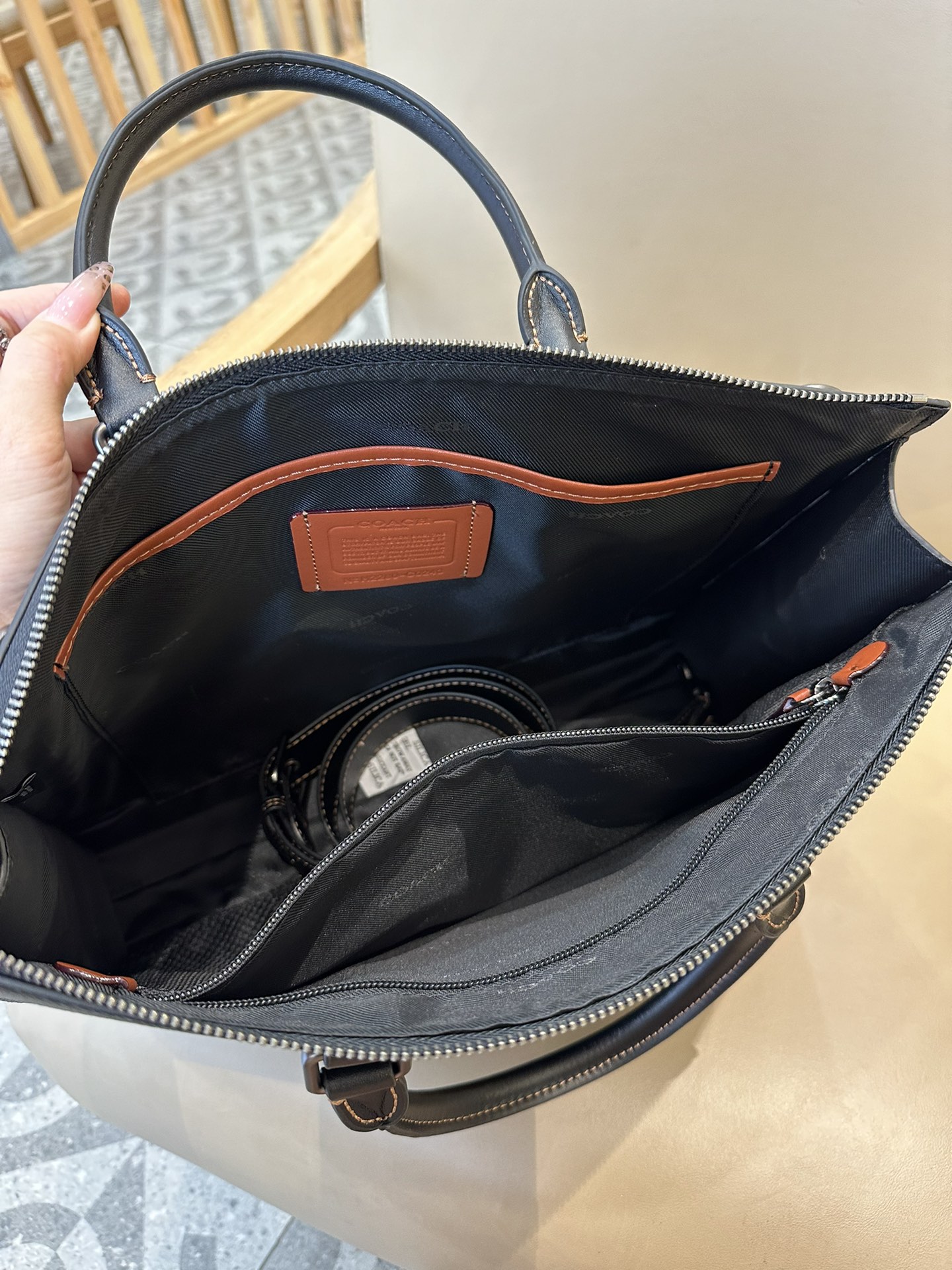 Coach coach蔻驰C0243 C2682男士公文包GOTHAM公事包商务文件包 标志涂层帆布和精制小牛皮