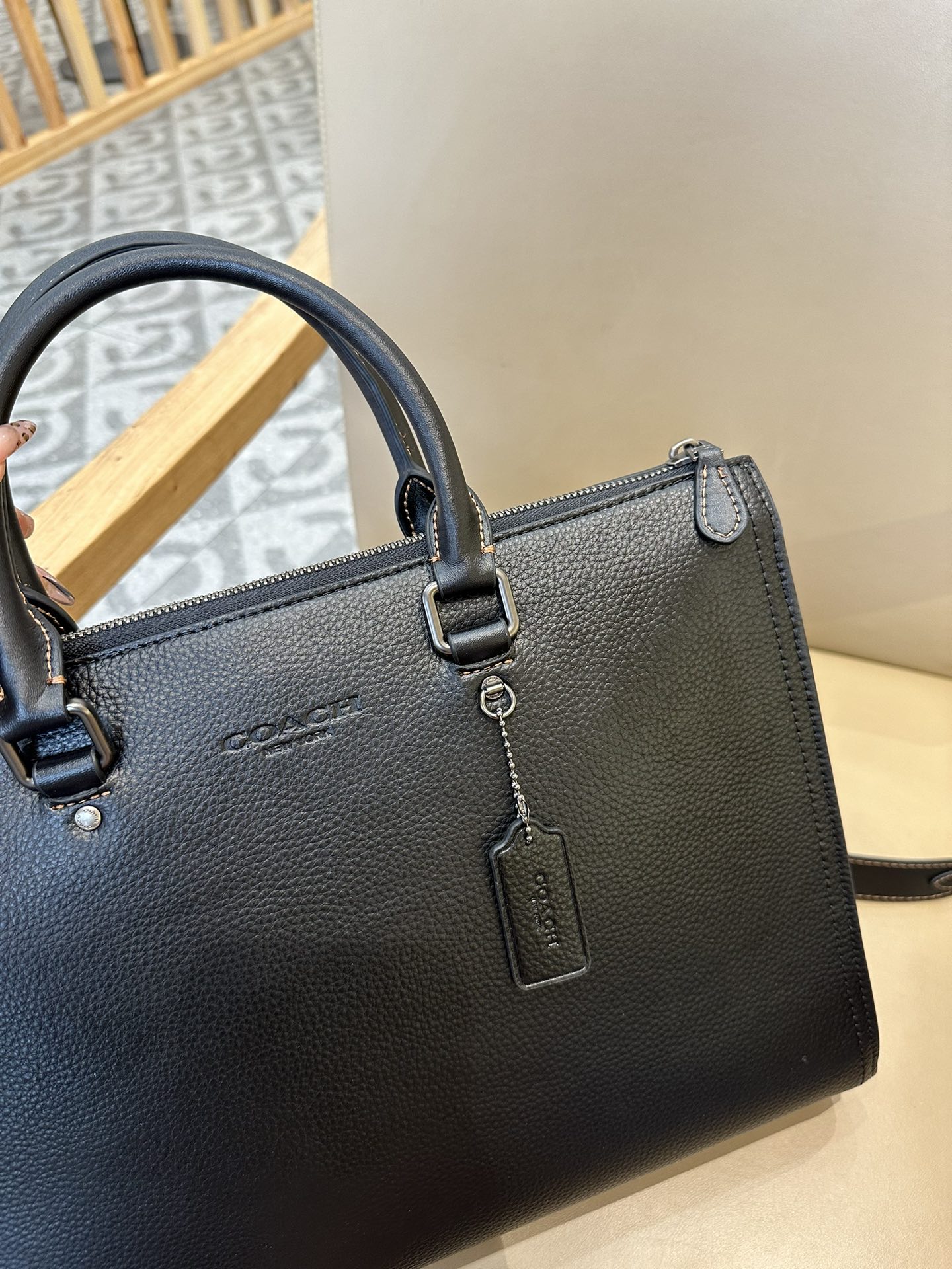 Coach coach蔻驰C0243 C2682男士公文包GOTHAM公事包商务文件包 标志涂层帆布和精制小牛皮