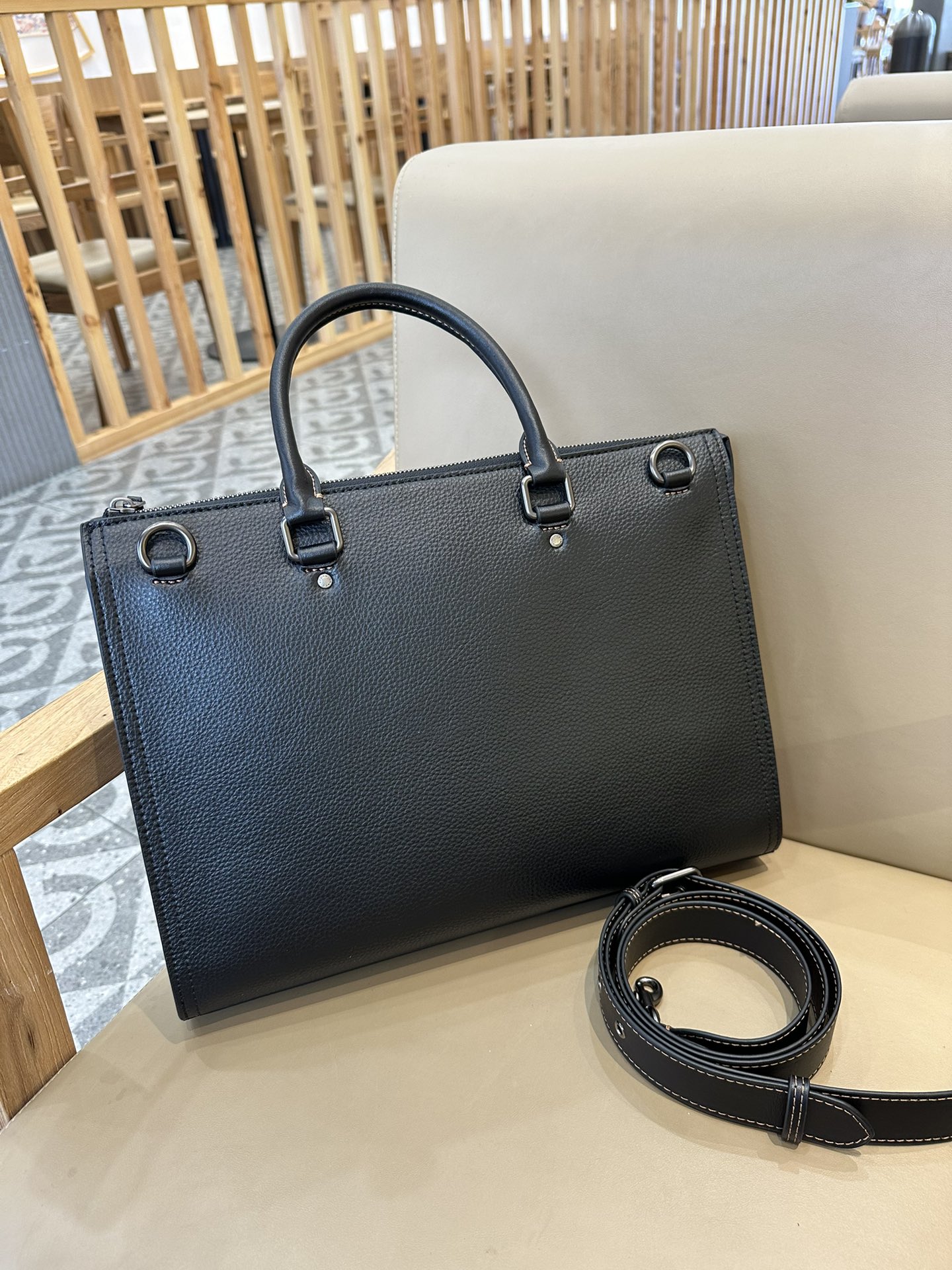 Coach coach蔻驰C0243 C2682男士公文包GOTHAM公事包商务文件包 标志涂层帆布和精制小牛皮