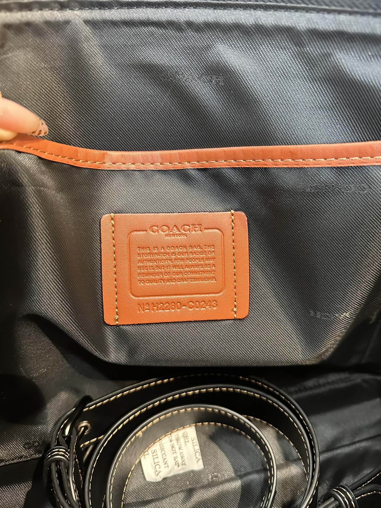 Coach coach蔻驰C0243 C2682男士公文包GOTHAM公事包商务文件包 标志涂层帆布和精制小牛皮