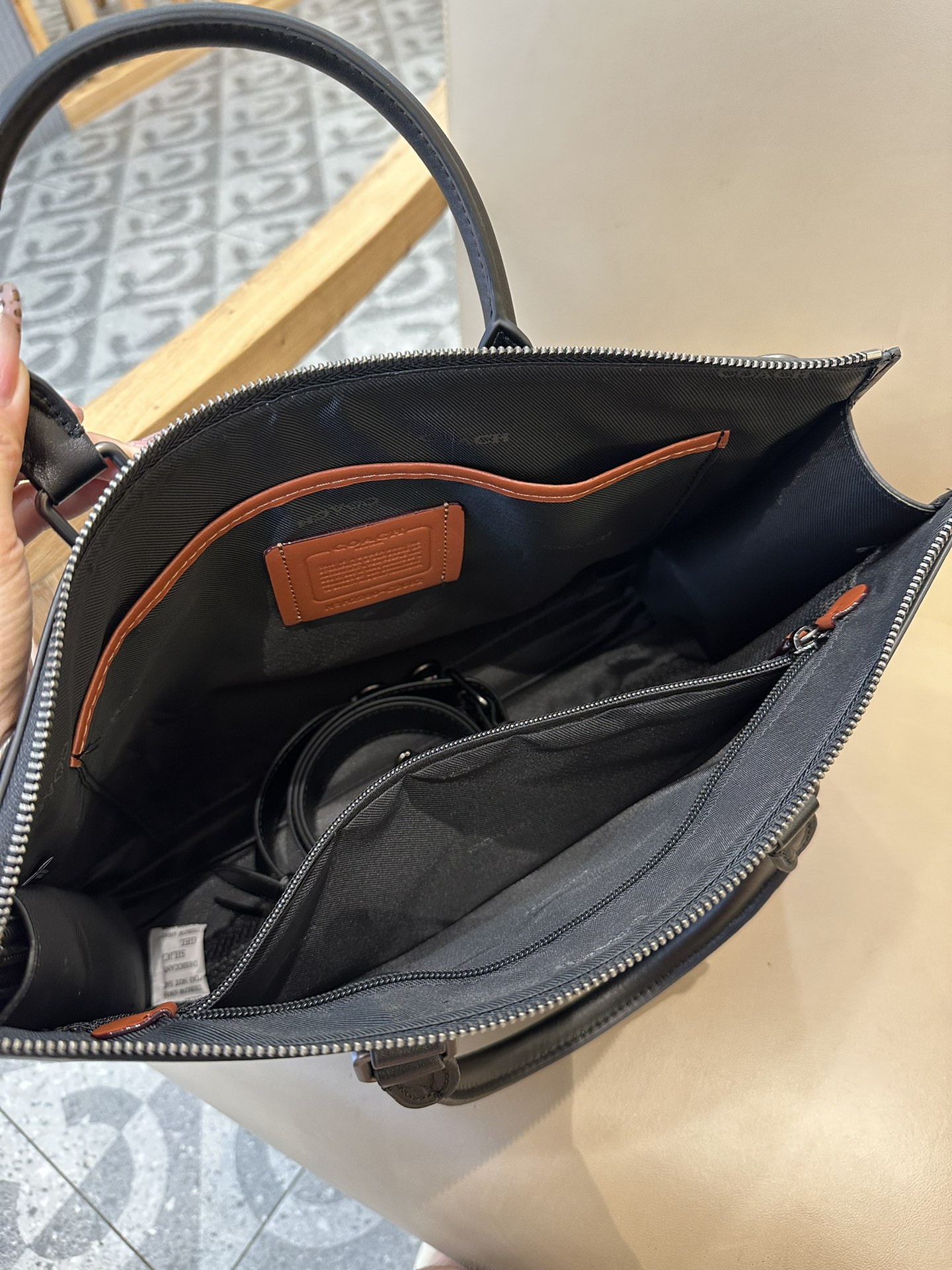 Coach coach蔻驰C0243 C2682男士公文包GOTHAM公事包商务文件包 标志涂层帆布和精制小牛皮