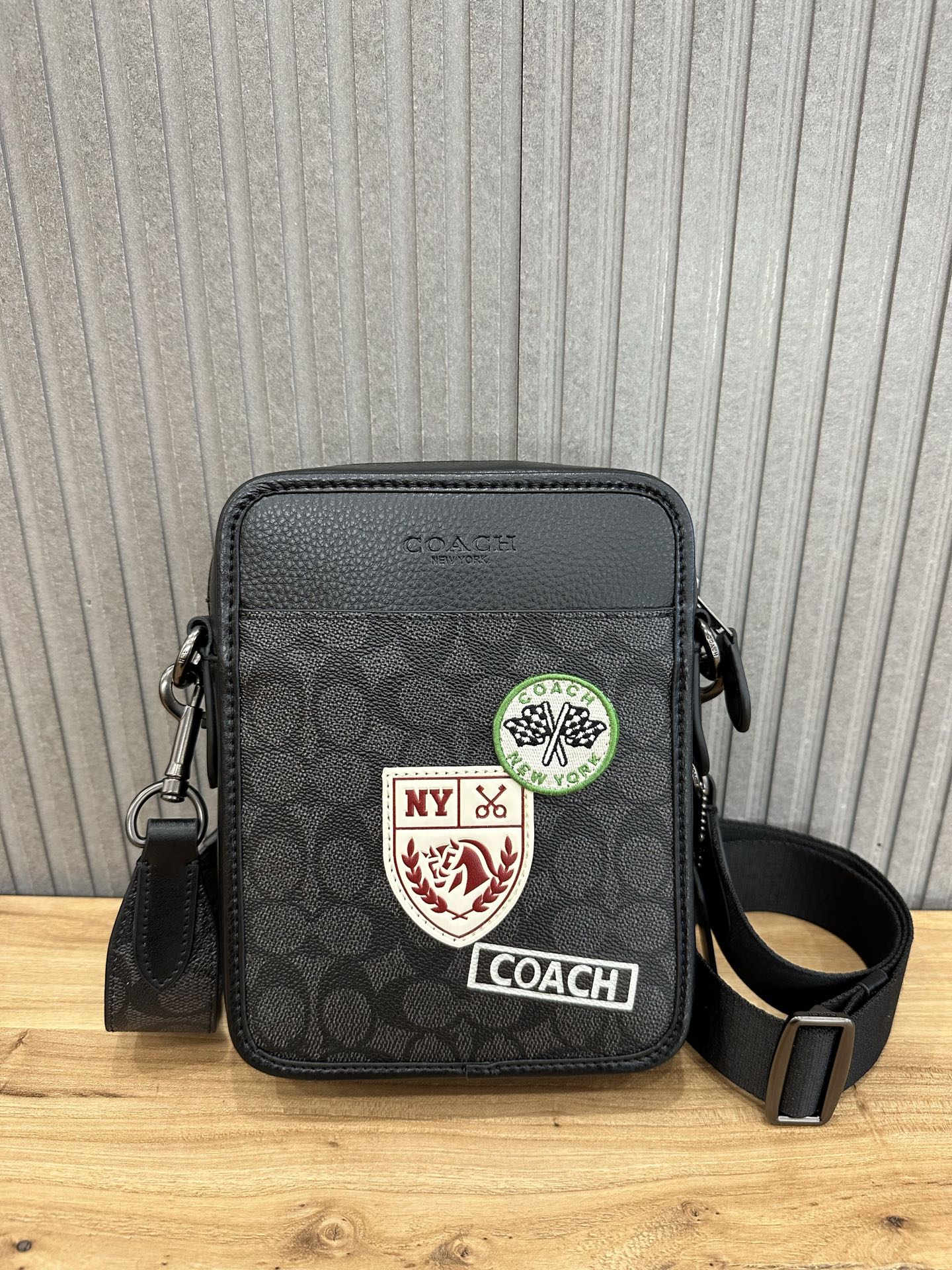 [coach26 high-end new product] COACH/Coach Outlet black flower CY894 brown flower CY895 men's classic logo old flower patch badge SULLIVAN crossb