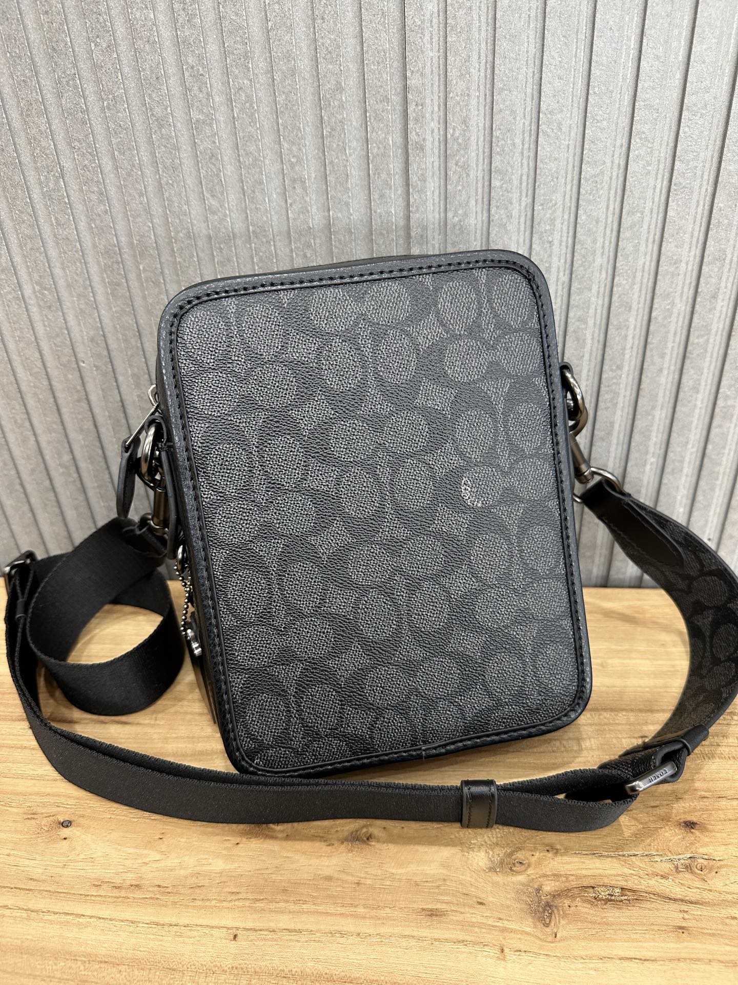 [coach26 high-end new product] COACH/Coach Outlet black flower CY894 brown flower CY895 men's classic logo old flower patch badge SULLIVAN crossb