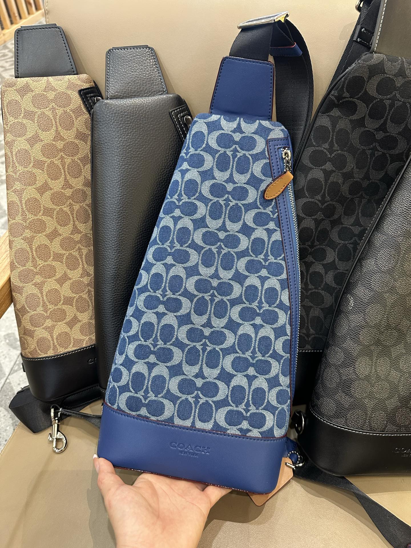 Coach COACH蔻驰 CY801 CY803 CY804 Dominic男士多米尼克腰包胸包单肩包
