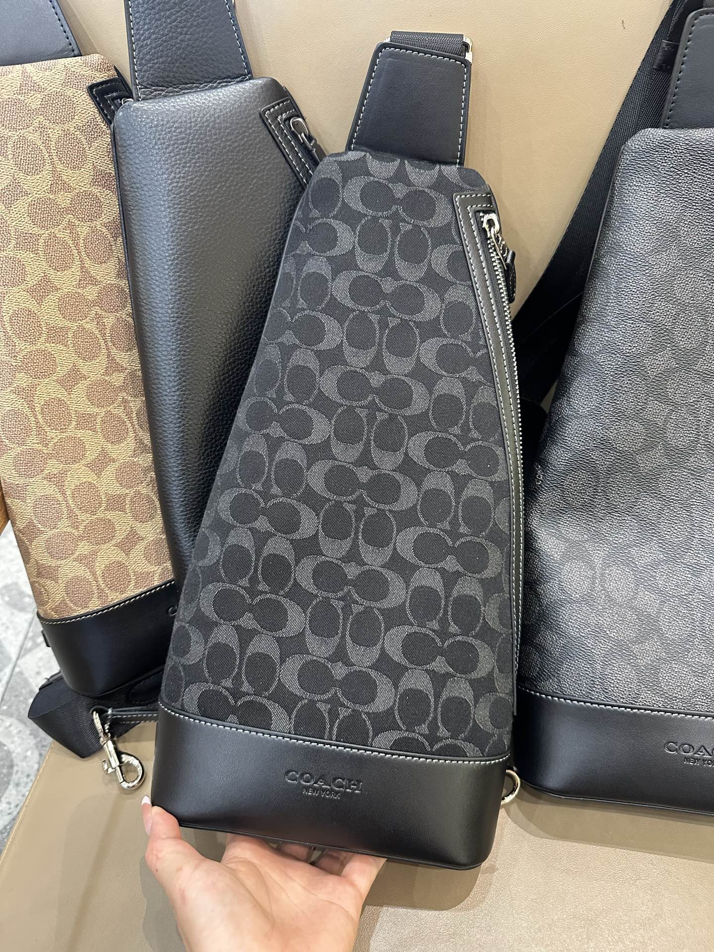 Coach COACH蔻驰 CY801 CY803 CY804 Dominic男士多米尼克腰包胸包单肩包