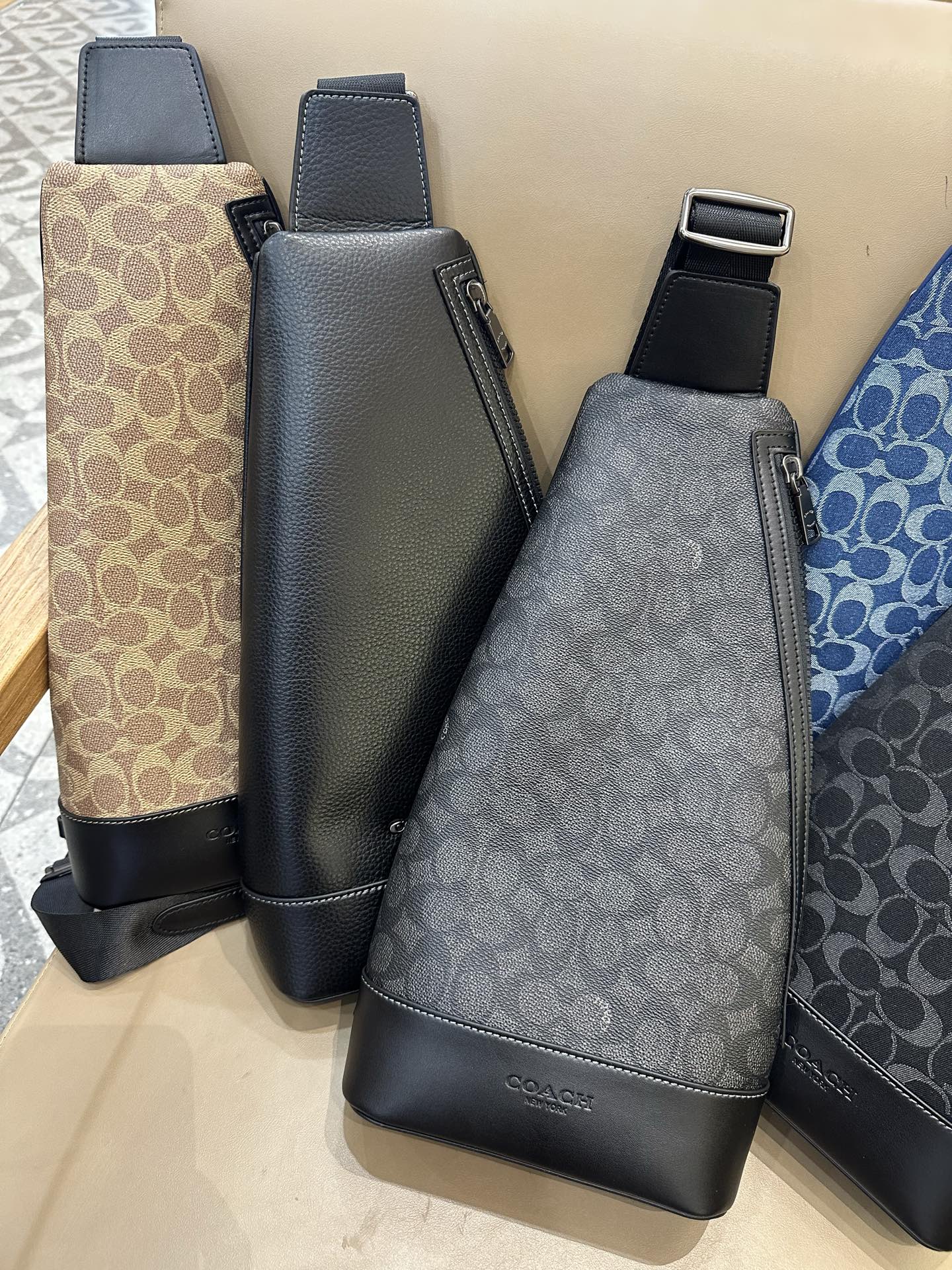 Coach 新款CY801 CY803 CY804 五色 ～