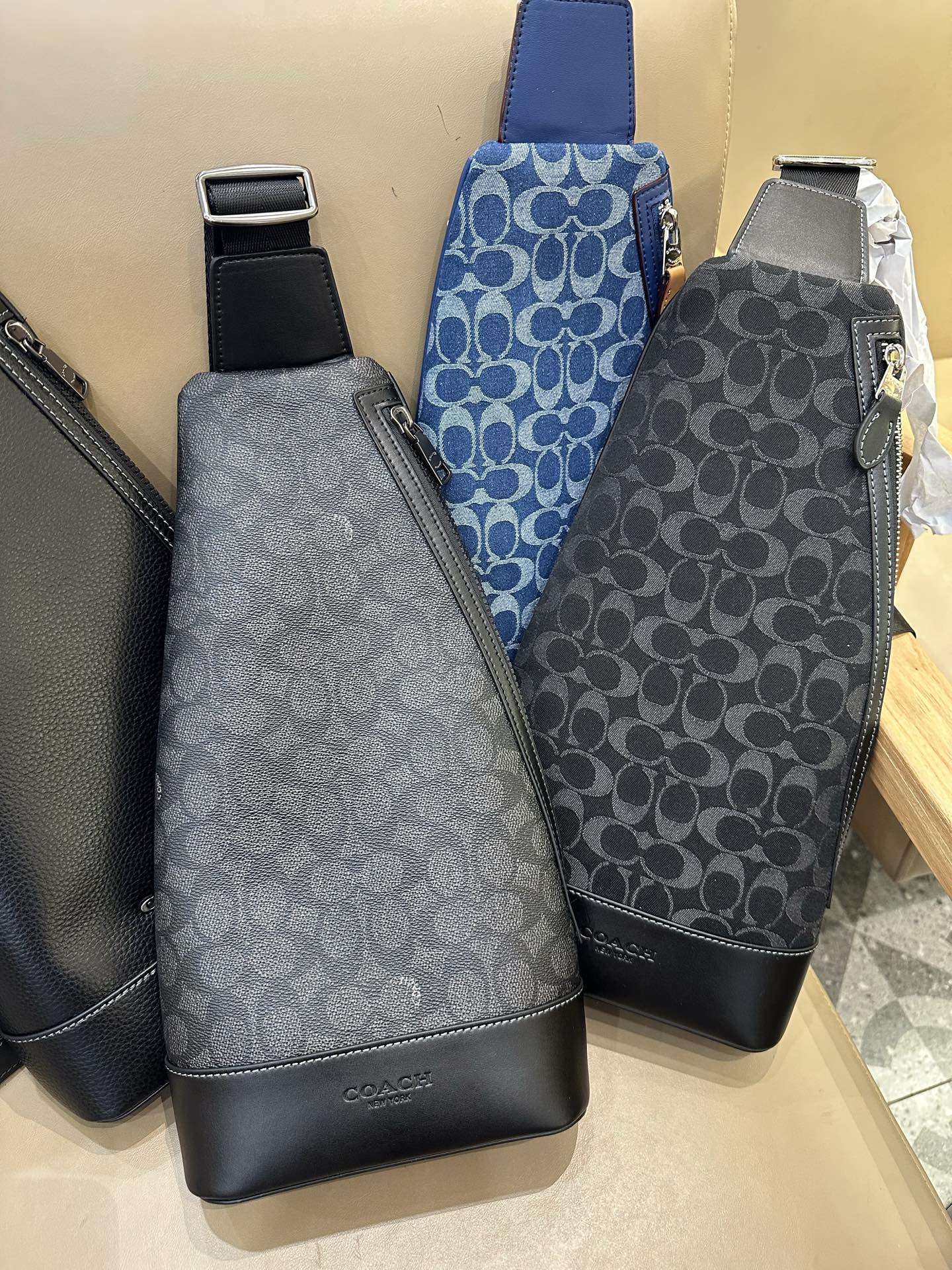 Coach 新款CY801 CY803 CY804 五色 ～