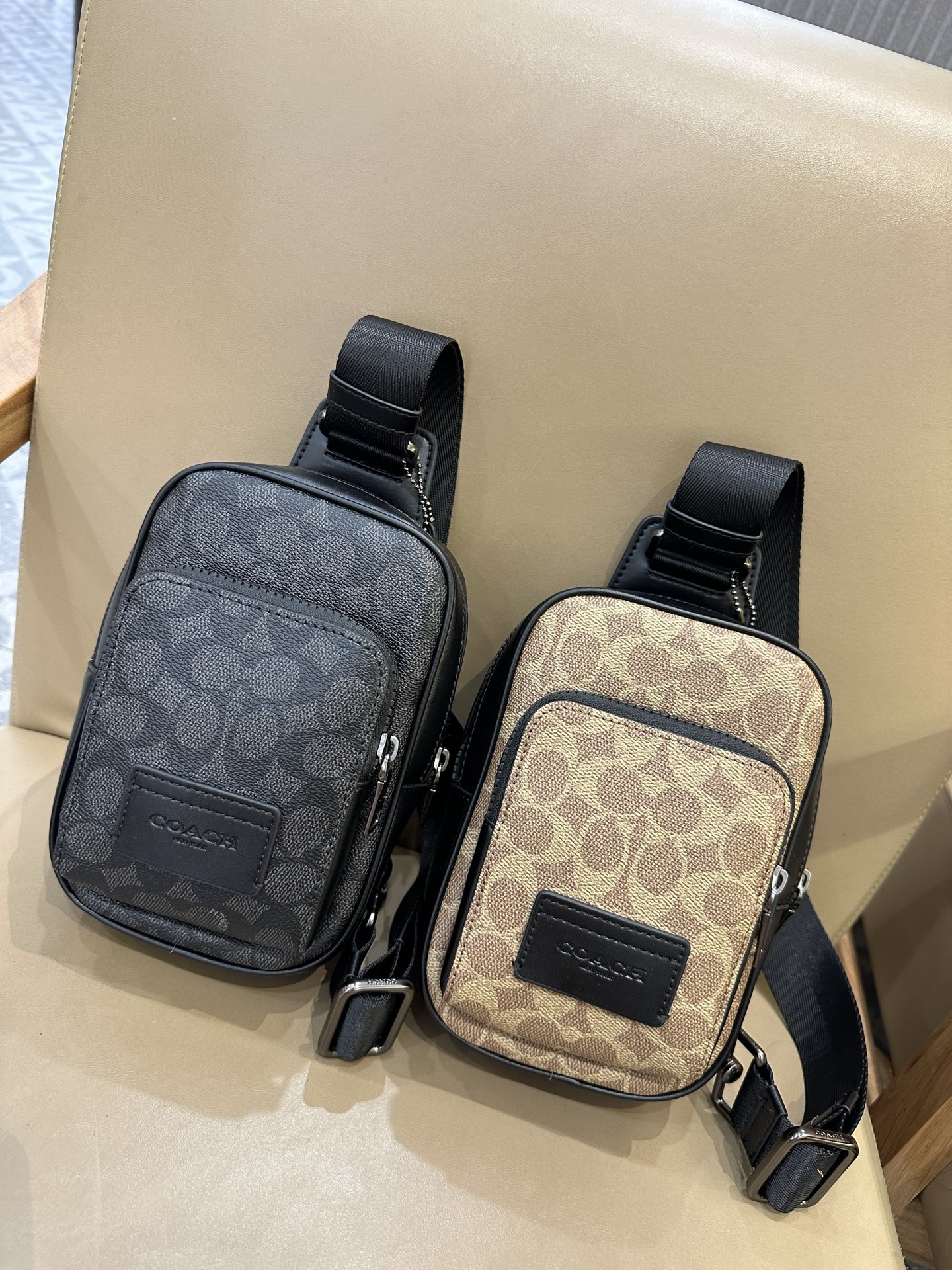 Coach 新款COACH蔻驰CV763奥莱WEST牛皮男款斜背包胸包