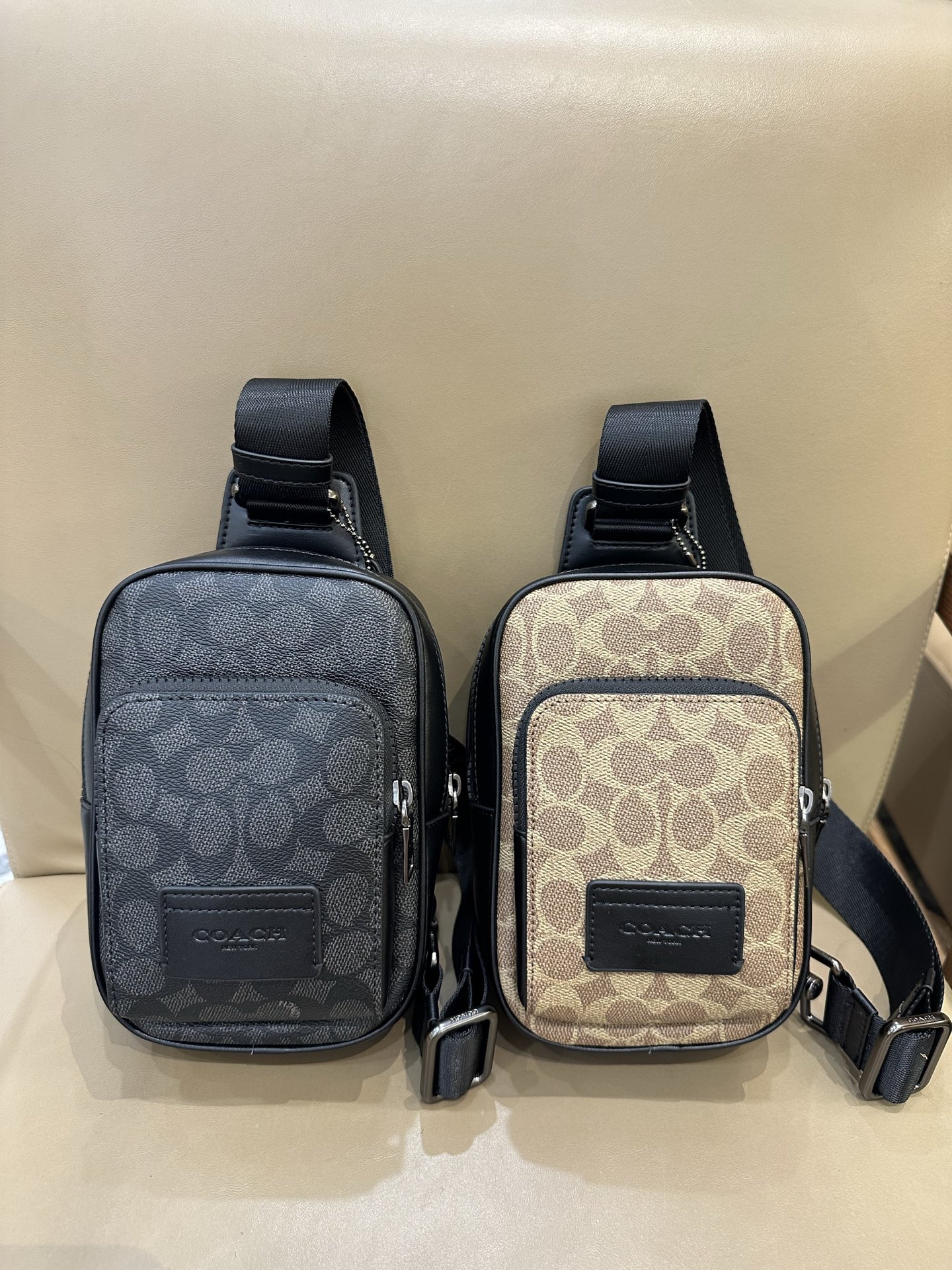 Coach 新款COACH蔻驰CV763奥莱WEST牛皮男款斜背包胸包