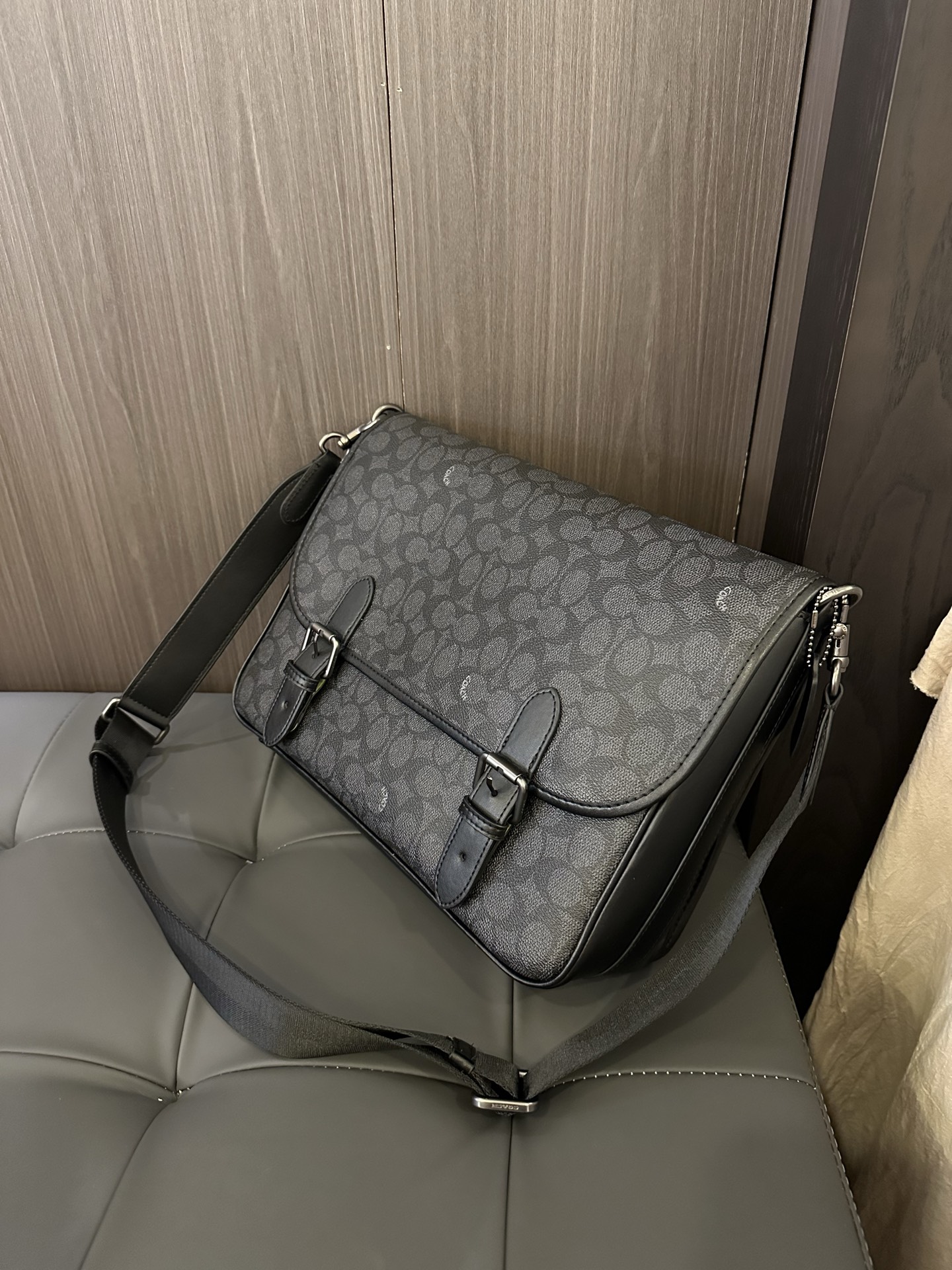 Coach 新款COACH/蔻驰新款CAH92 CAH91男士翻盖邮差包HITCH信使包斜挎包织物配牛皮革