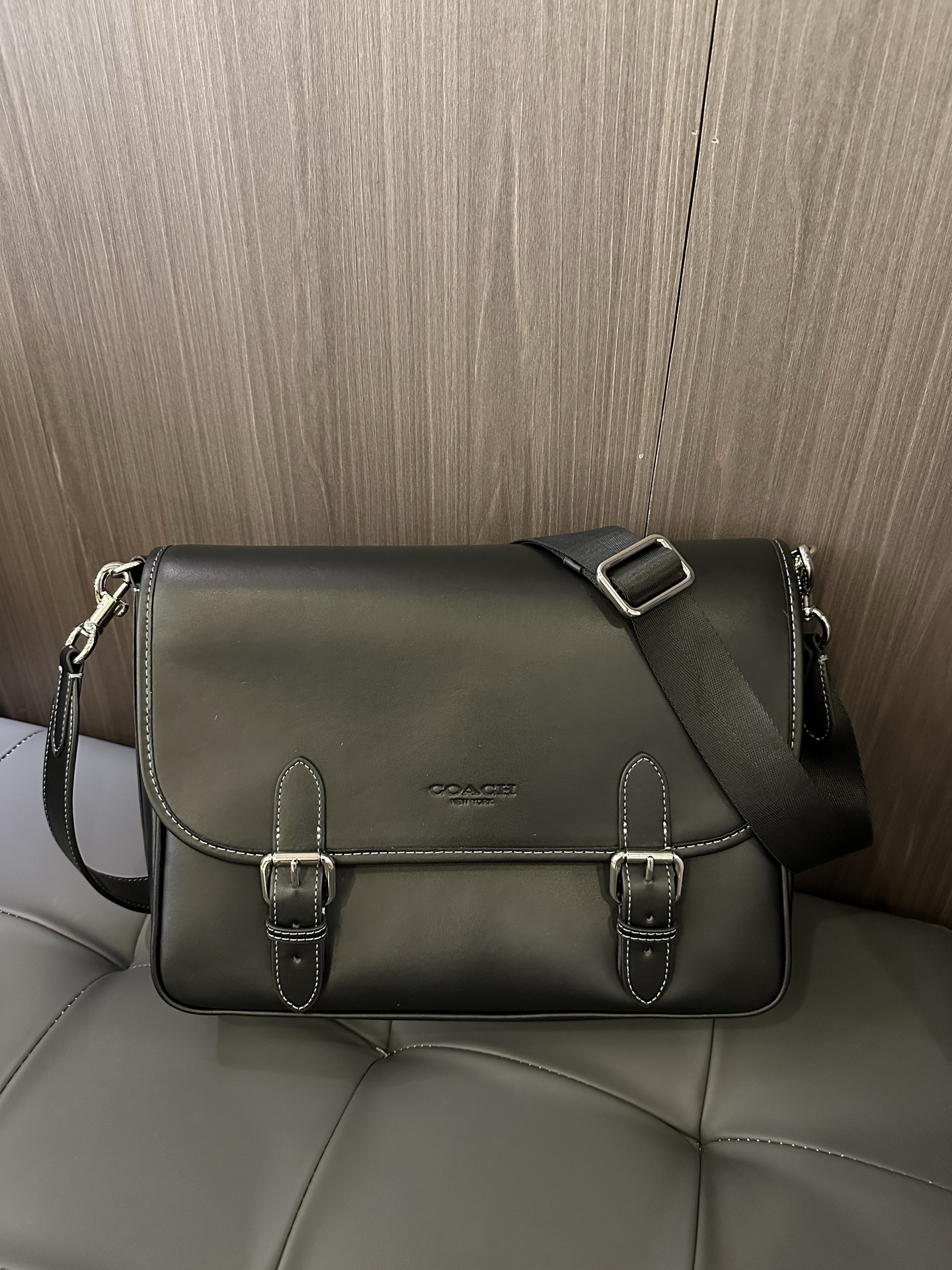 Coach 新款COACH/蔻驰新款CAH92 CAH91男士翻盖邮差包HITCH信使包斜挎包织物配牛皮革
