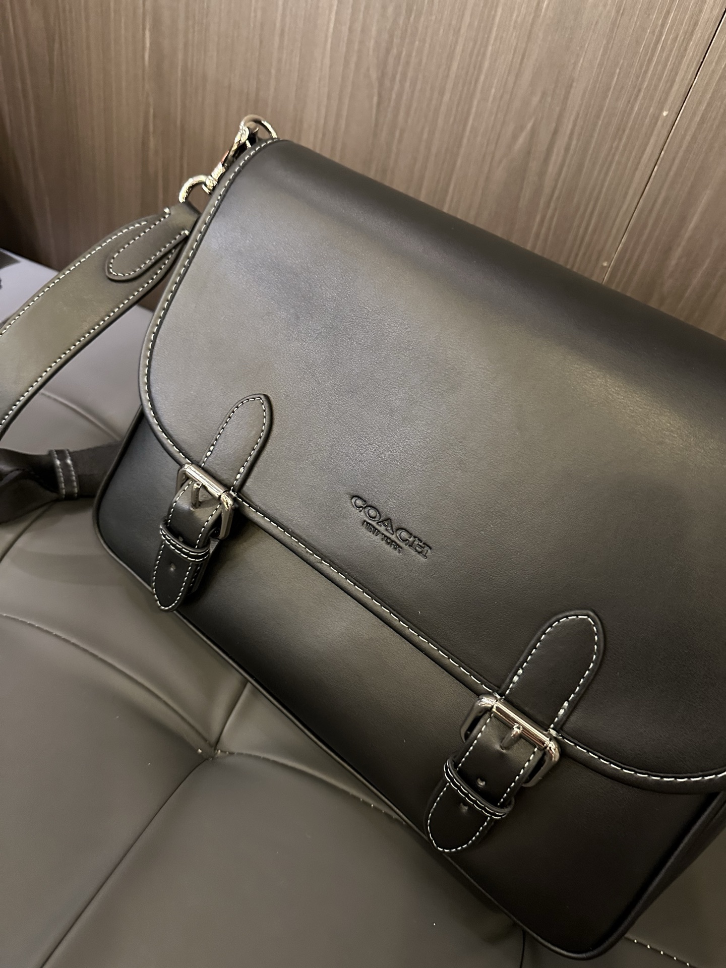 Coach 新款COACH/蔻驰新款CAH92 CAH91男士翻盖邮差包HITCH信使包斜挎包织物配牛皮革