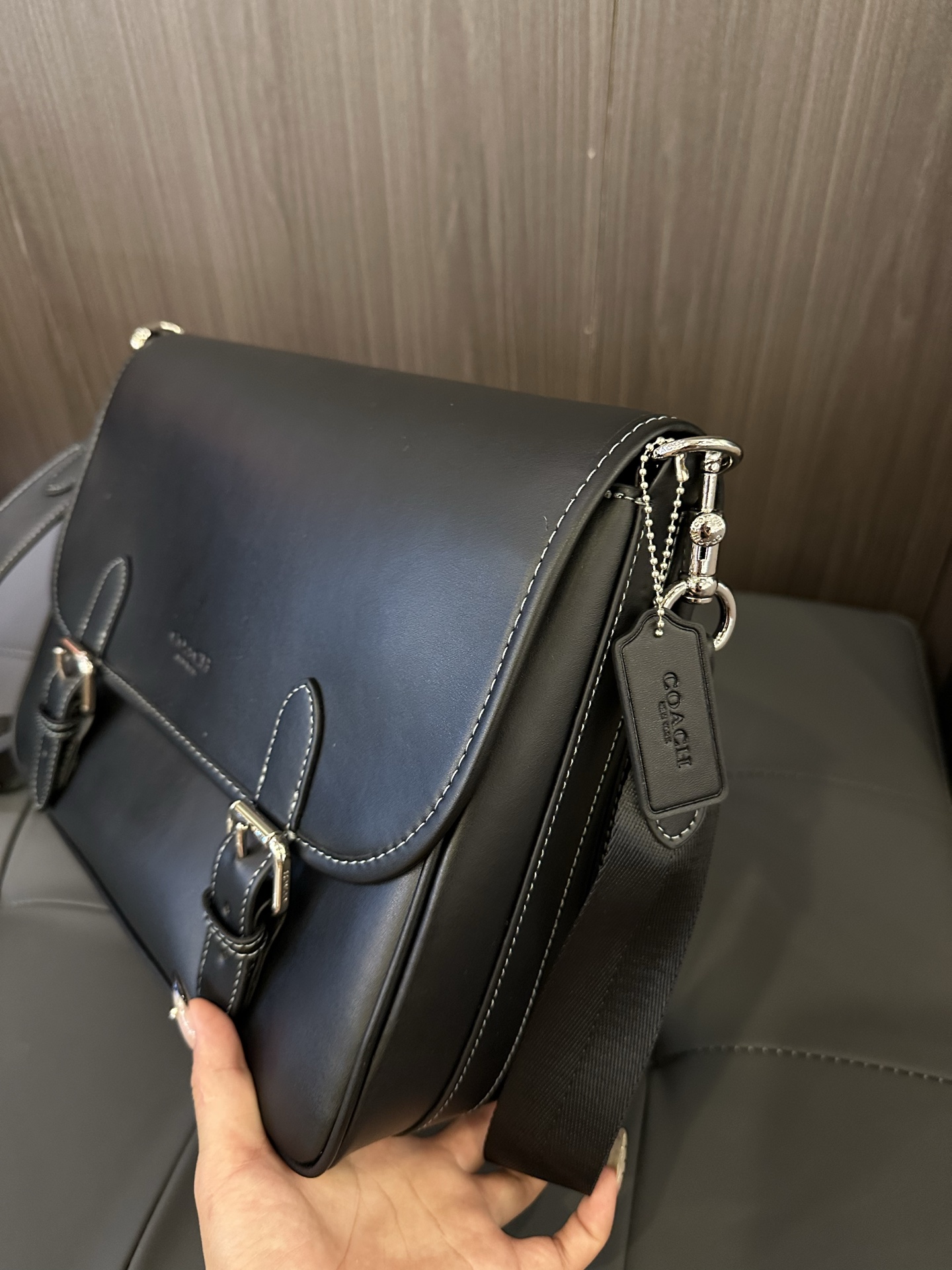 Coach 新款COACH/蔻驰新款CAH92 CAH91男士翻盖邮差包HITCH信使包斜挎包织物配牛皮革