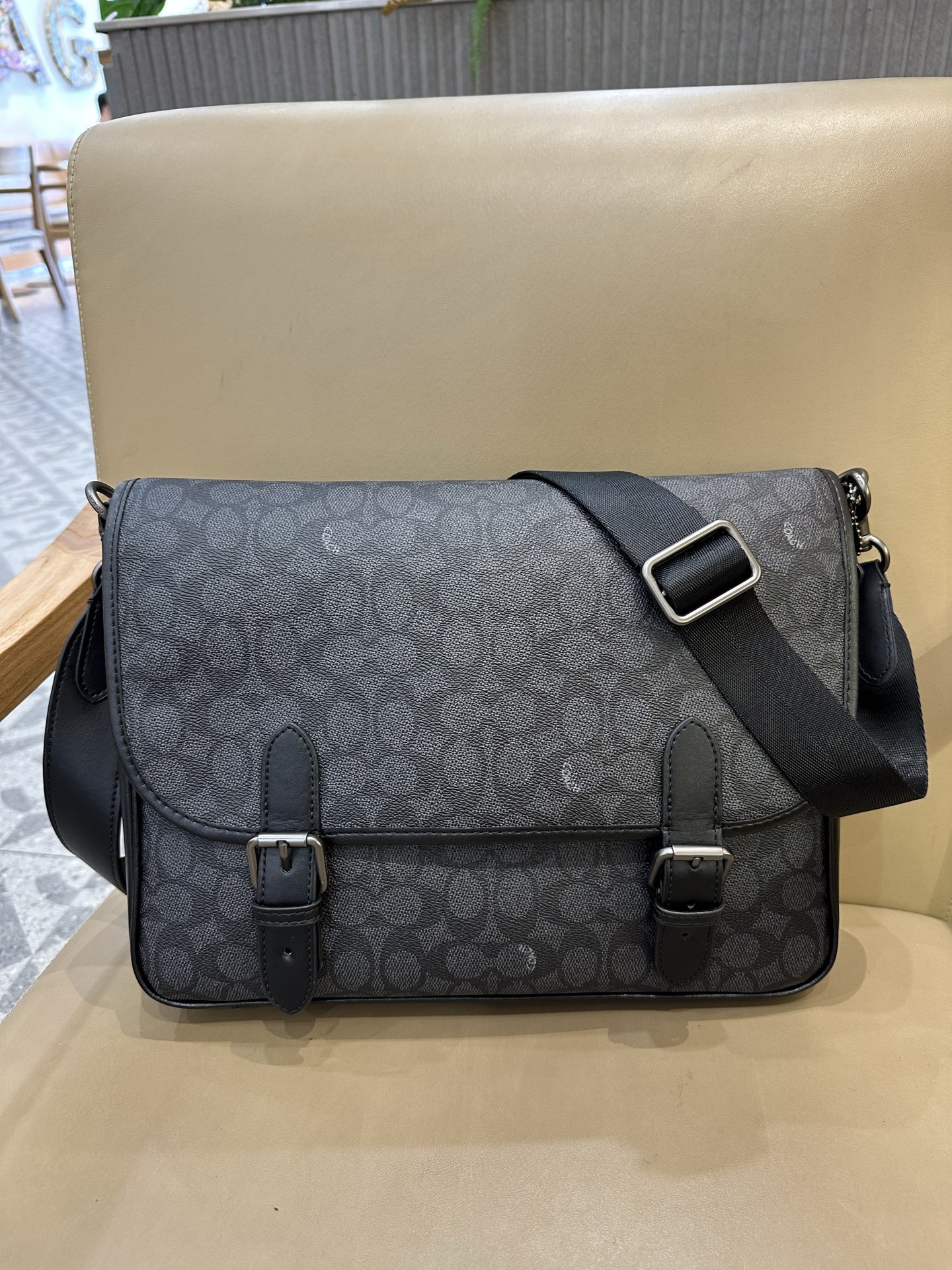 Coach 新款COACH/蔻驰新款CAH92 CAH91男士翻盖邮差包HITCH信使包斜挎包织物配牛皮革