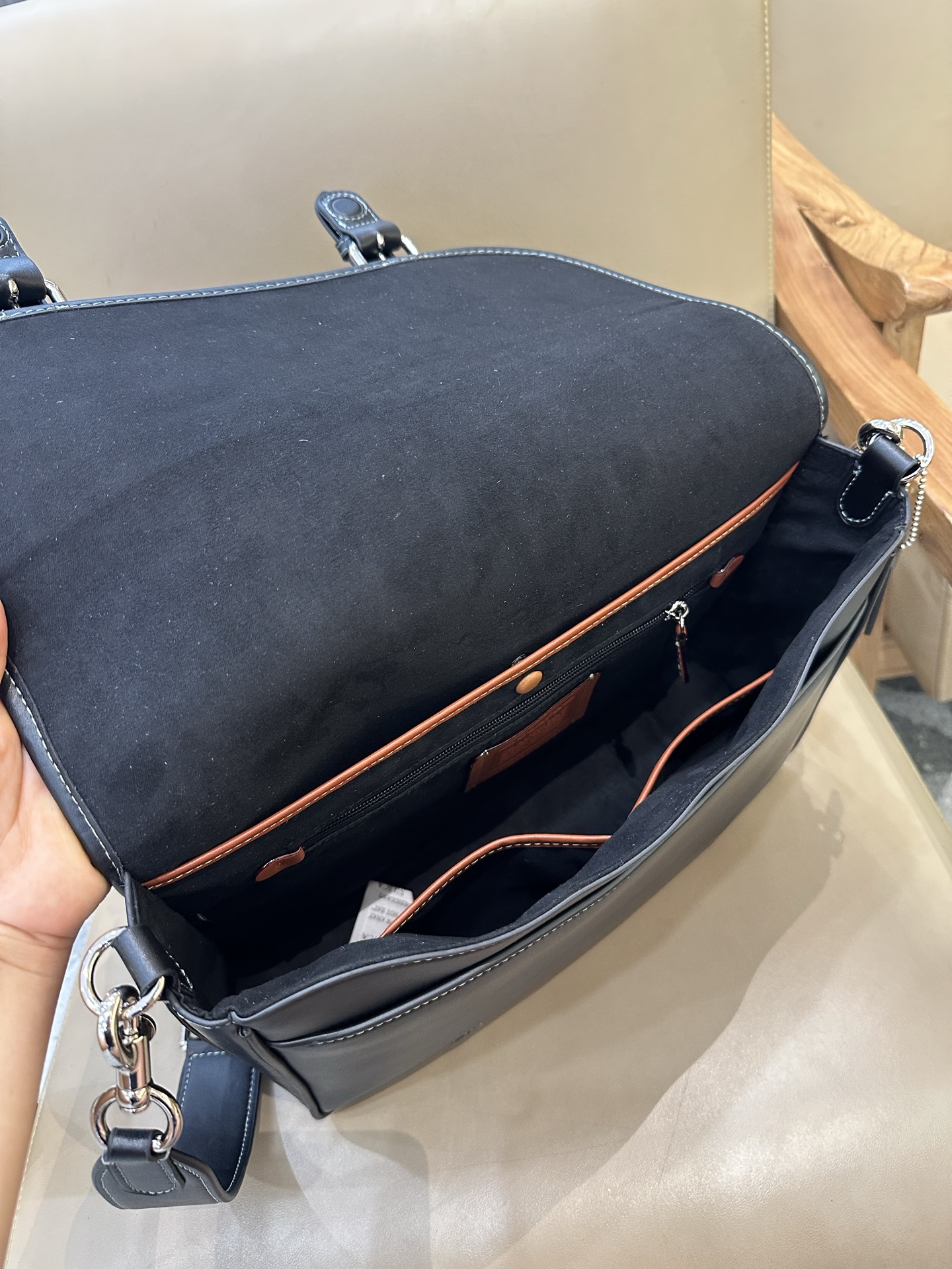 Coach 新款COA新款CAH92 CAH91男士翻盖邮差包HITCH信使包斜挎包织物配牛皮革