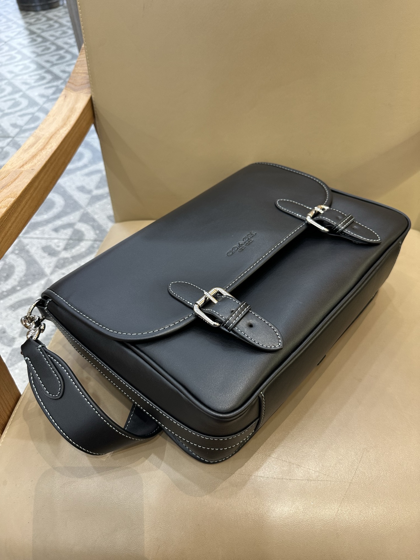 Coach 新款COACH/蔻驰新款CAH92 CAH91男士翻盖邮差包HITCH信使包斜挎包织物配牛皮革