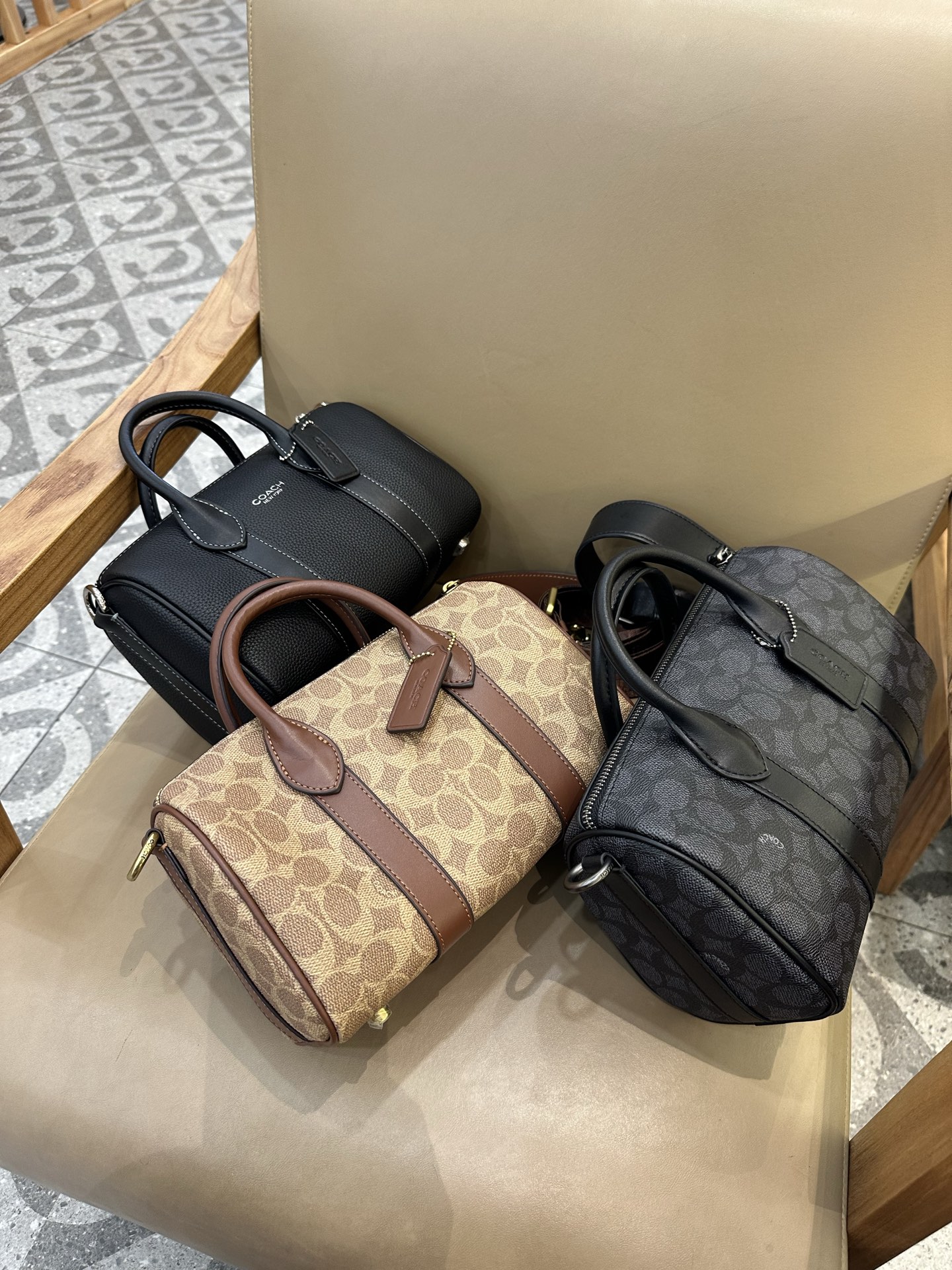 Coach CCF49 CCB83 三色