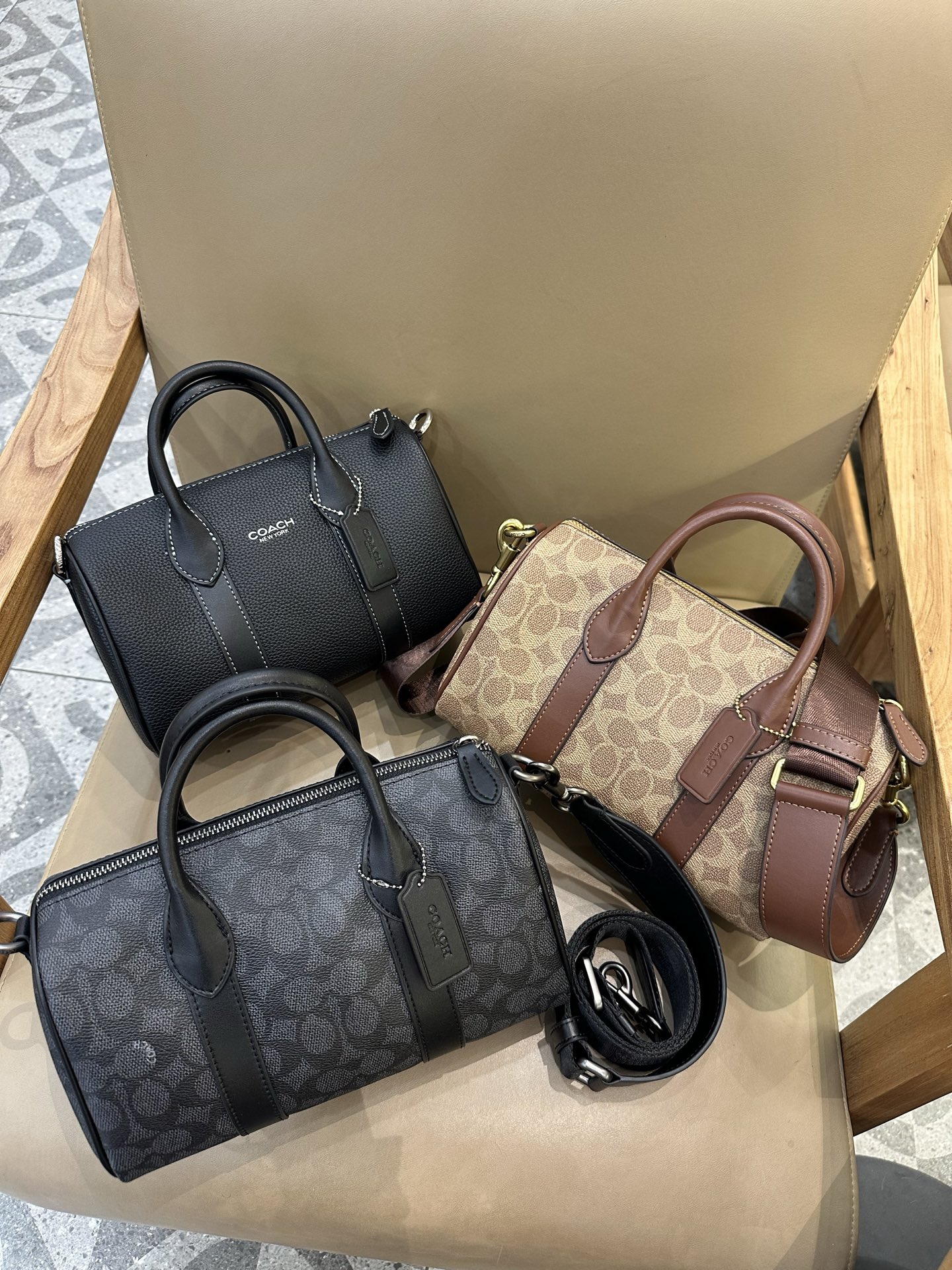 Coach CCF49 CCB83 三色