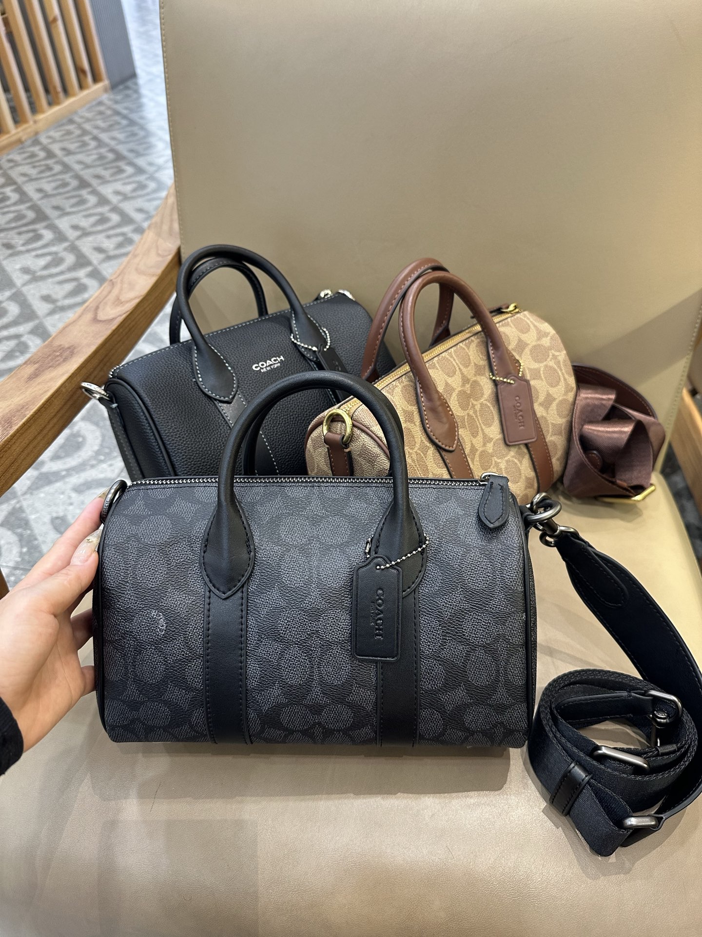 Coach CCF49 CCB83 三色