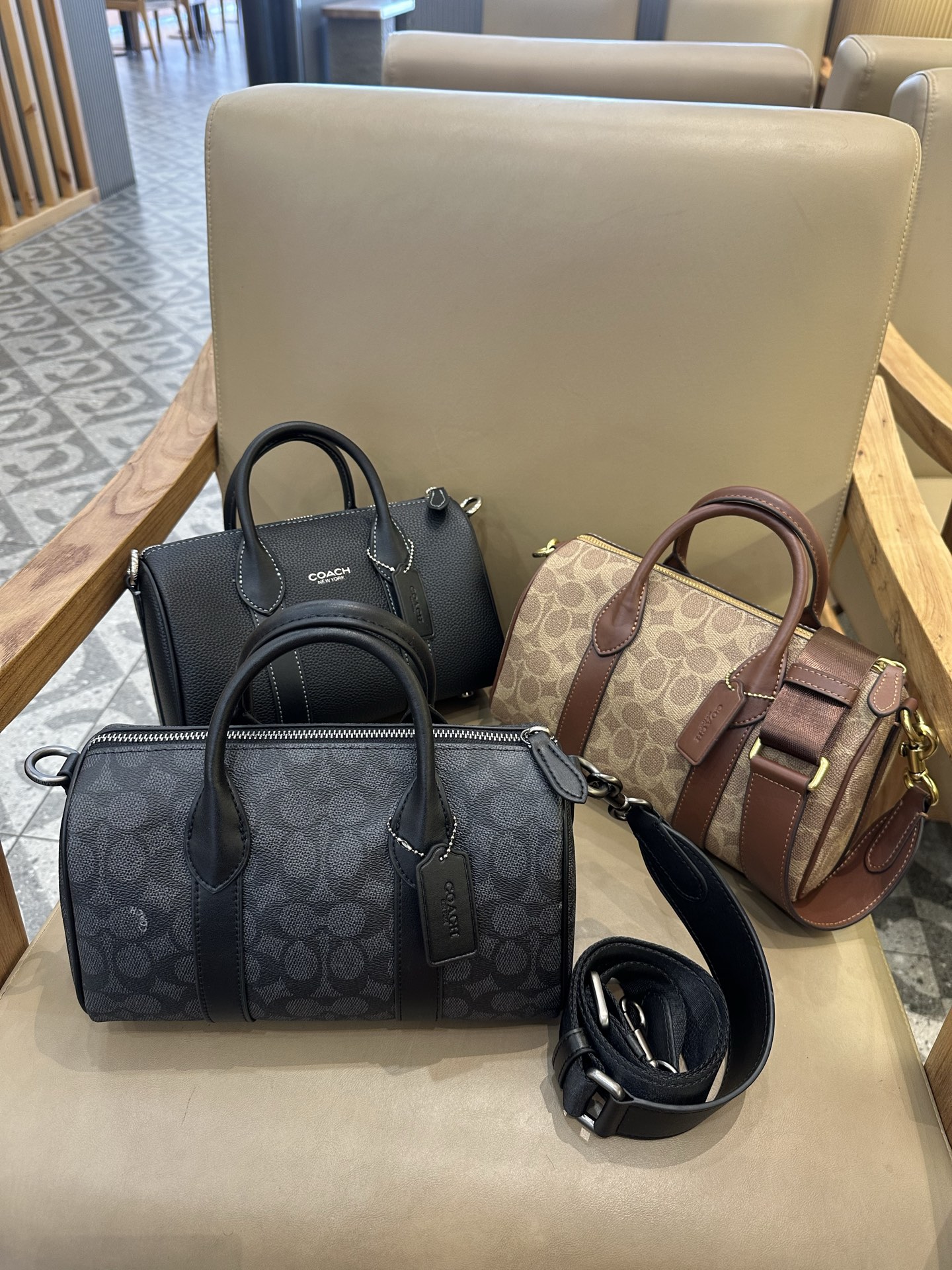 Coach CCF49 CCB83 三色