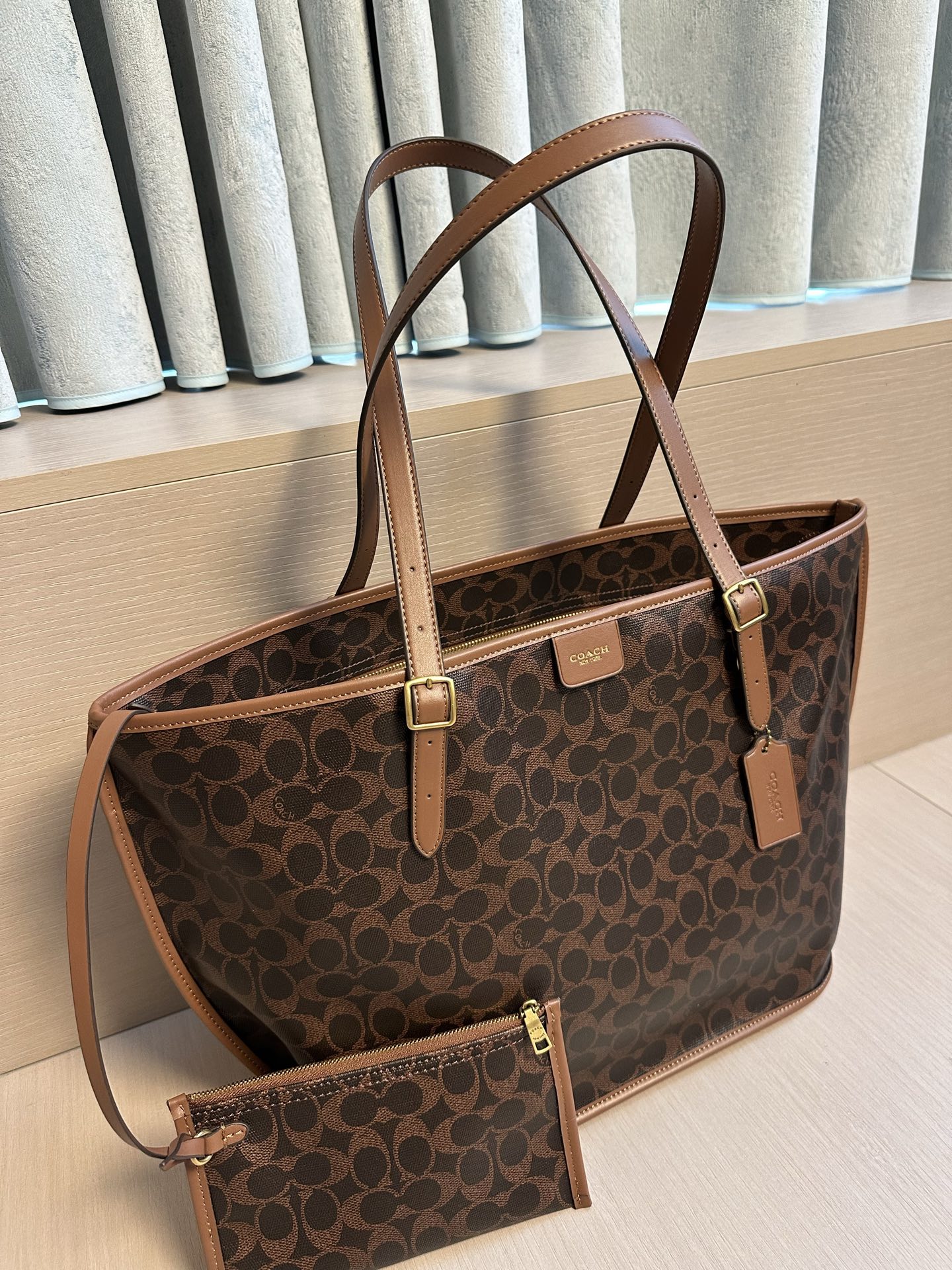 [Coach26 Premium New Product] COACH/Coach CCC40 Women’s Taxi Classic Presbyopic Mother-to-Door Shopping Bag Tote Bag Large Capacity Shoulder Bag,