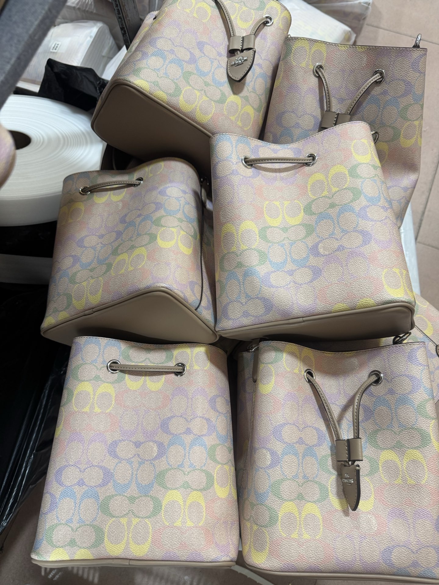 _d029sc6_jC5UL0ukmx6_CvgKa-TaJ1HLCcIsJ3Q