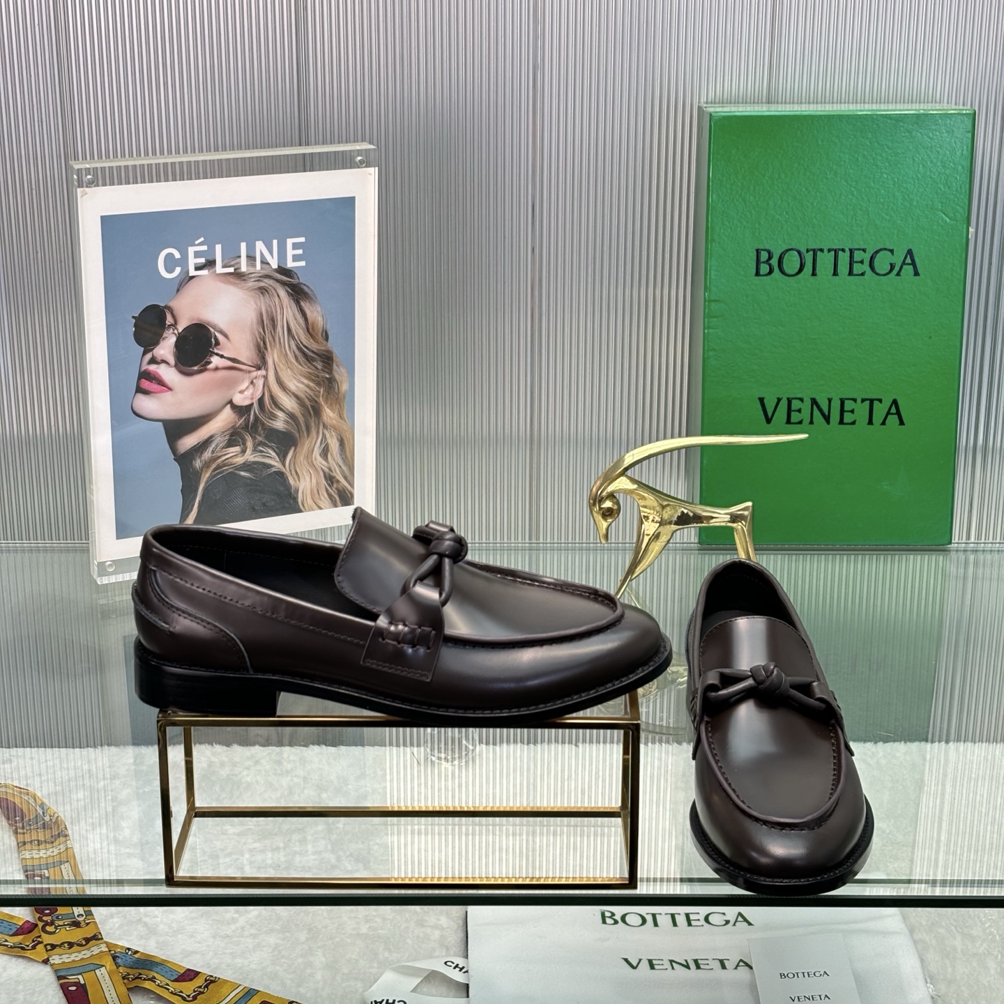 NO:226444,Baodie Family 2025 spring counter model!  Small round-toed loafers!  Imported leather sole!  Premium cashmere!  Gusei cattle!  Original board development leather button for women 35-3940 Male order 39-44 38 45 No return or exchange for order!  ,loafers, bottega veneta,loafers,Leather soles19860909葆蝶家 2025 春款专柜款！小圆头乐福鞋！进口真皮大底！高级羊绒！固色牛里！原板开发皮扣女35-3940 订男39-44 38 45 订不退换！,乐福鞋,bottega veneta,loafers,Leather soles,Women's Shoes