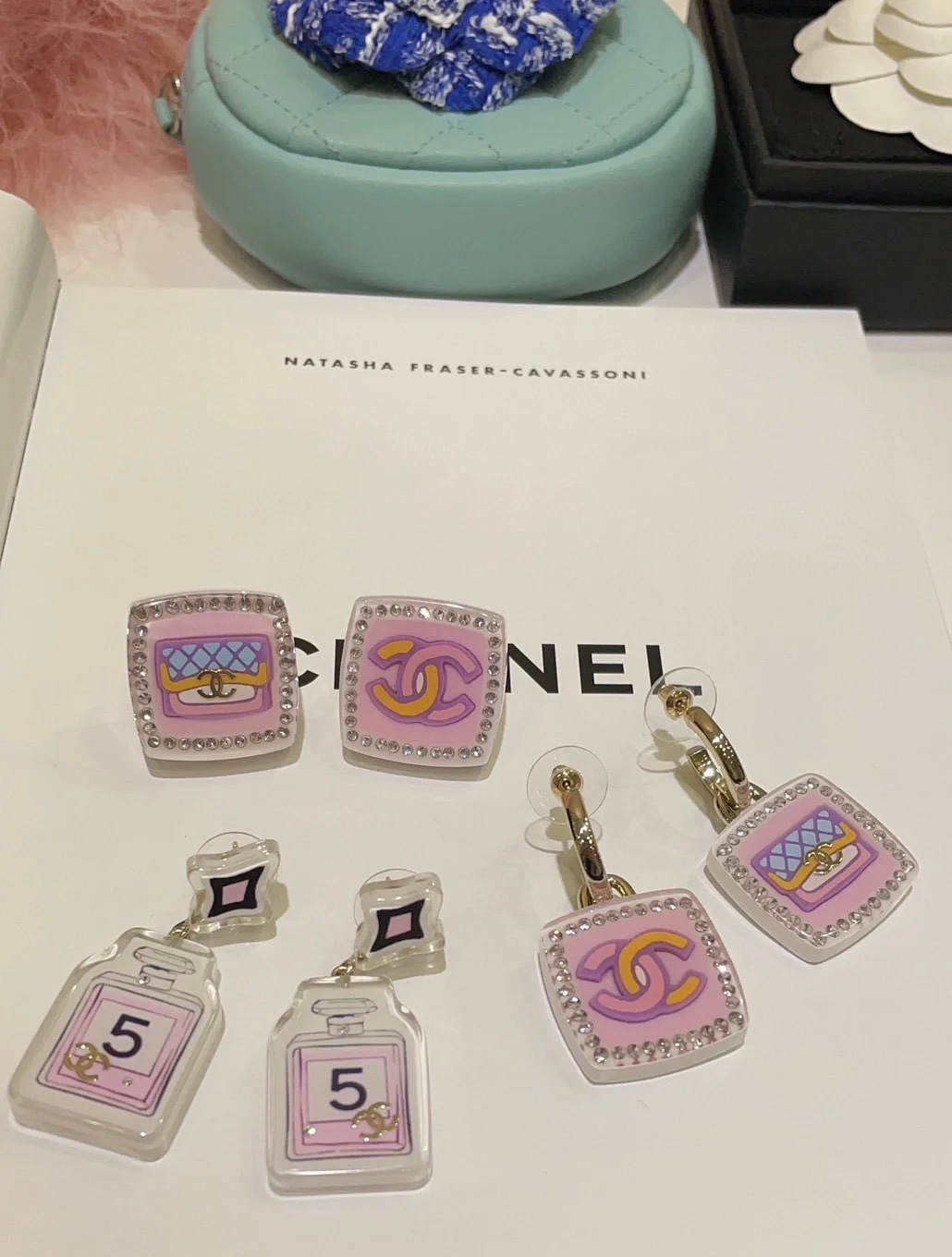 NO:100918,CHANE Xiaoxiang new diamond pendant perfume bottle resin acrylic stud earrings, Chanel stud earrings, chanel, chanel, earrings19860909CHANE 小香新款菱形吊坠香水瓶树脂亚克力耳钉耳环,香奈儿耳钉,chanel,chanel,earrings,Jewelry