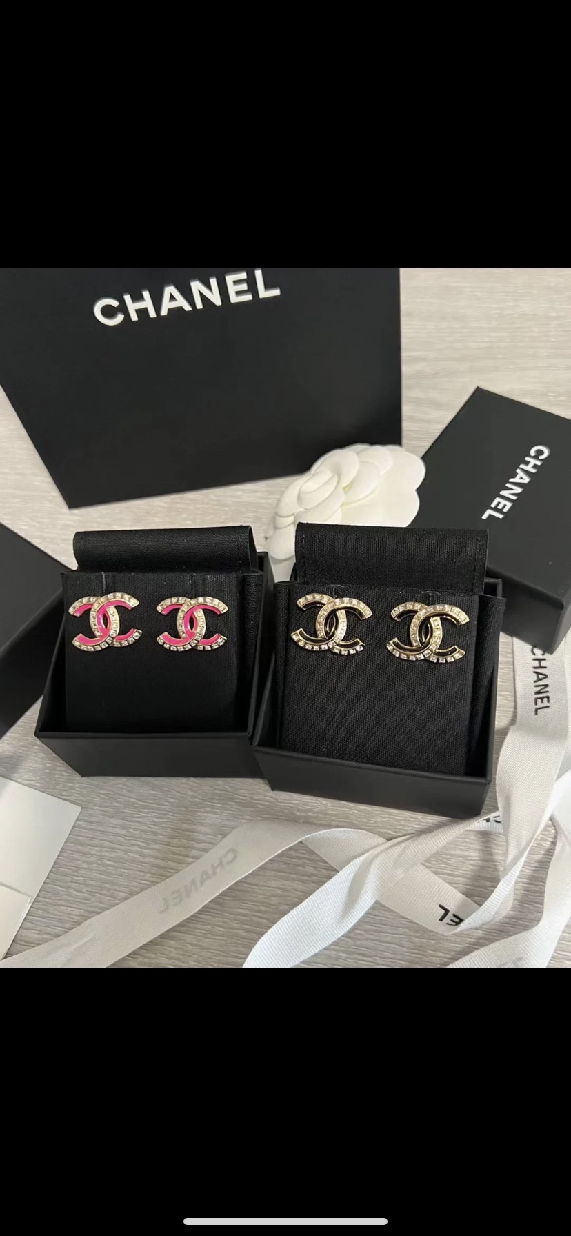 NO:100932,CHANE new Xiaoxiang 24C new square diamond pink black dripping enameled earrings, Chanel stud earrings, chanel, chanel19860909CHANE 新款小香 24C新款方钻粉色黑色滴油珐琅耳钉,香奈儿耳钉,chanel,chanel,Jewelry