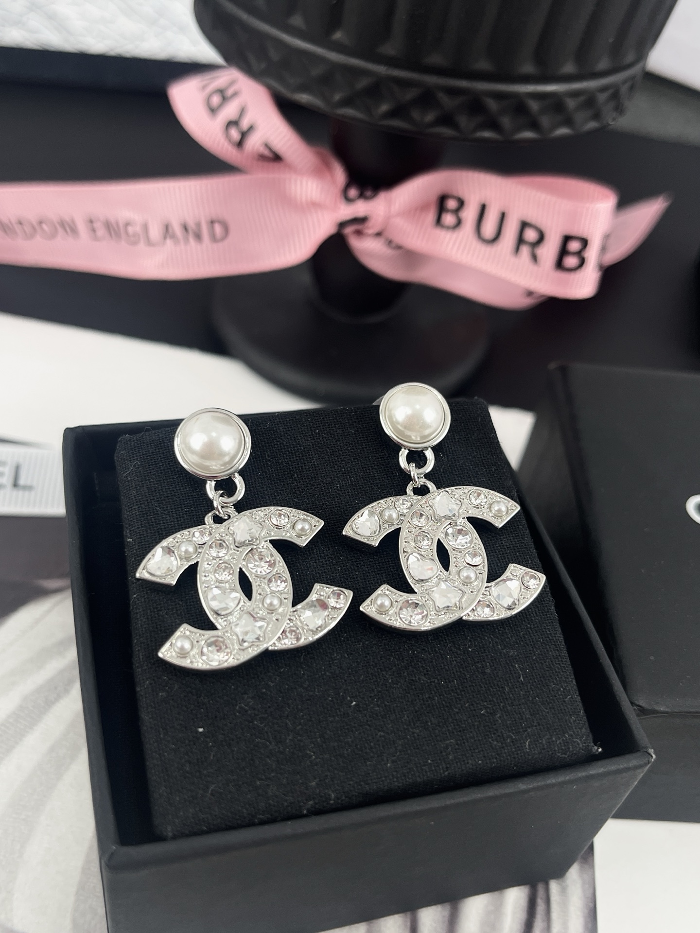 NO:104446,Earrings, Xiaoxiang new products, popular gold and silver love, star and rhinestones, pearl earrings, Chanel earrings, chanel, earrings19860909耳钉 小香新品 爆款金银两色爱心 星星水钻 珍珠耳环,香奈儿耳钉,chanel,earrings,Jewelry