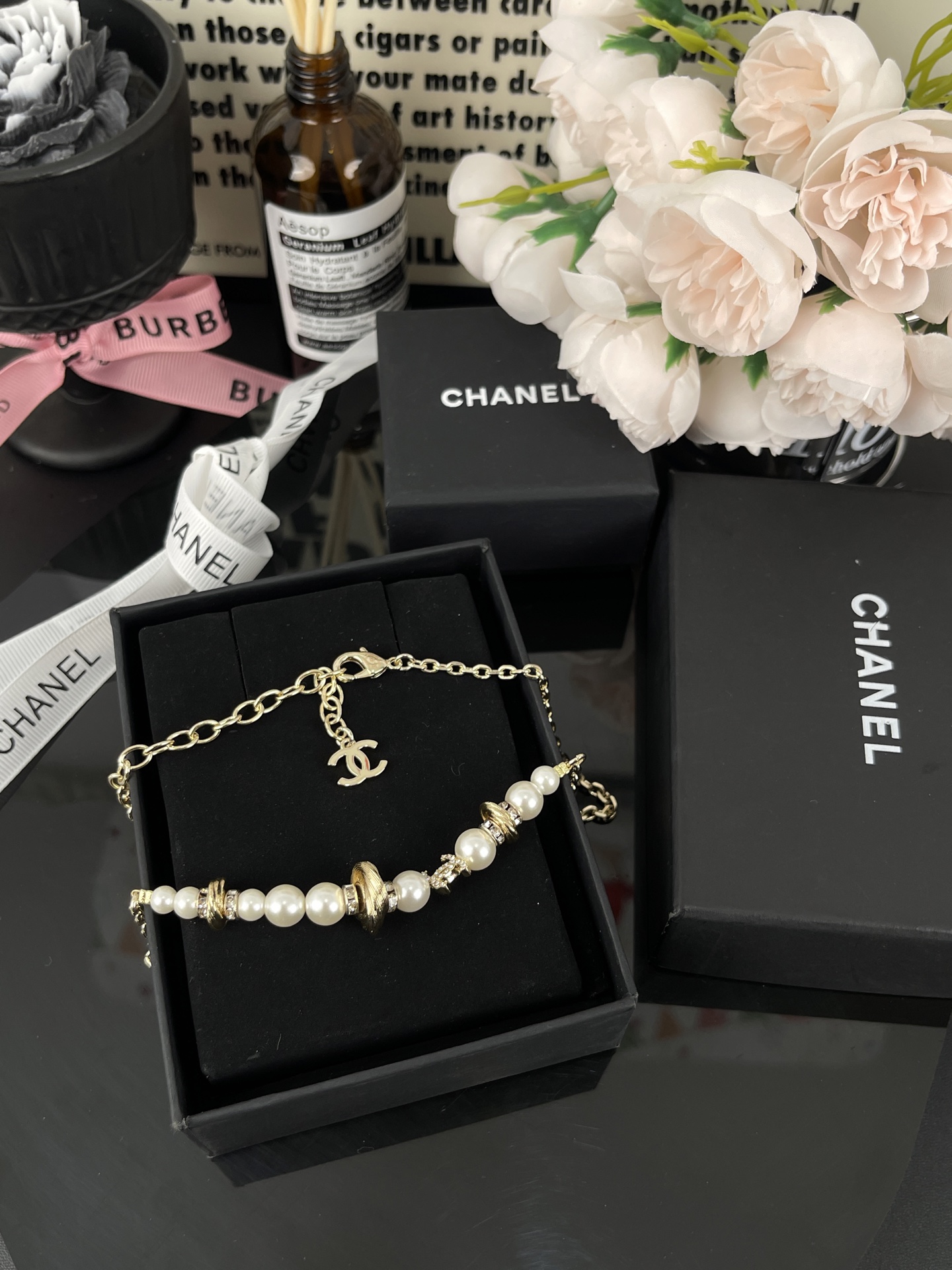 ¥138 
小香新款 旋转螺纹 满钻双c 珍珠项链🍁