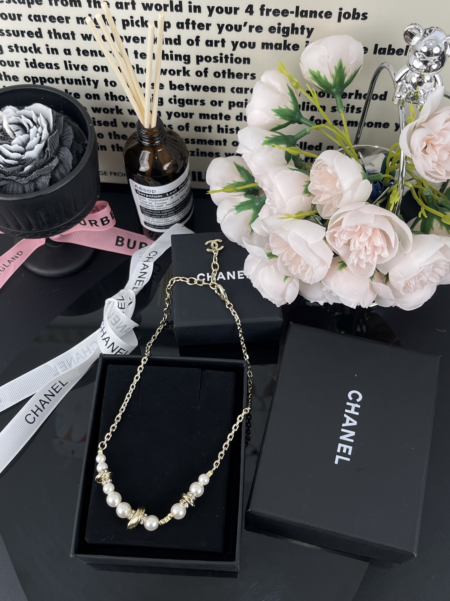 ¥138 
小香新款 旋转螺纹 满钻双c 珍珠项链🍁